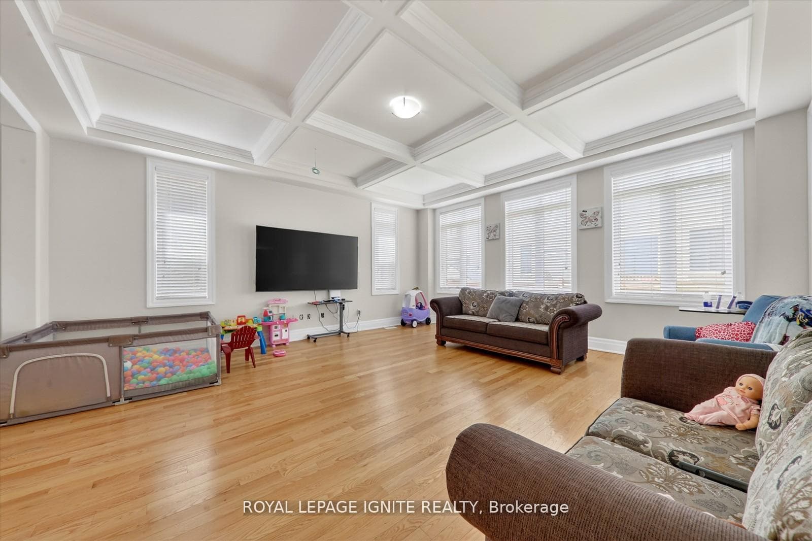 12 Nigh Drive — property photo