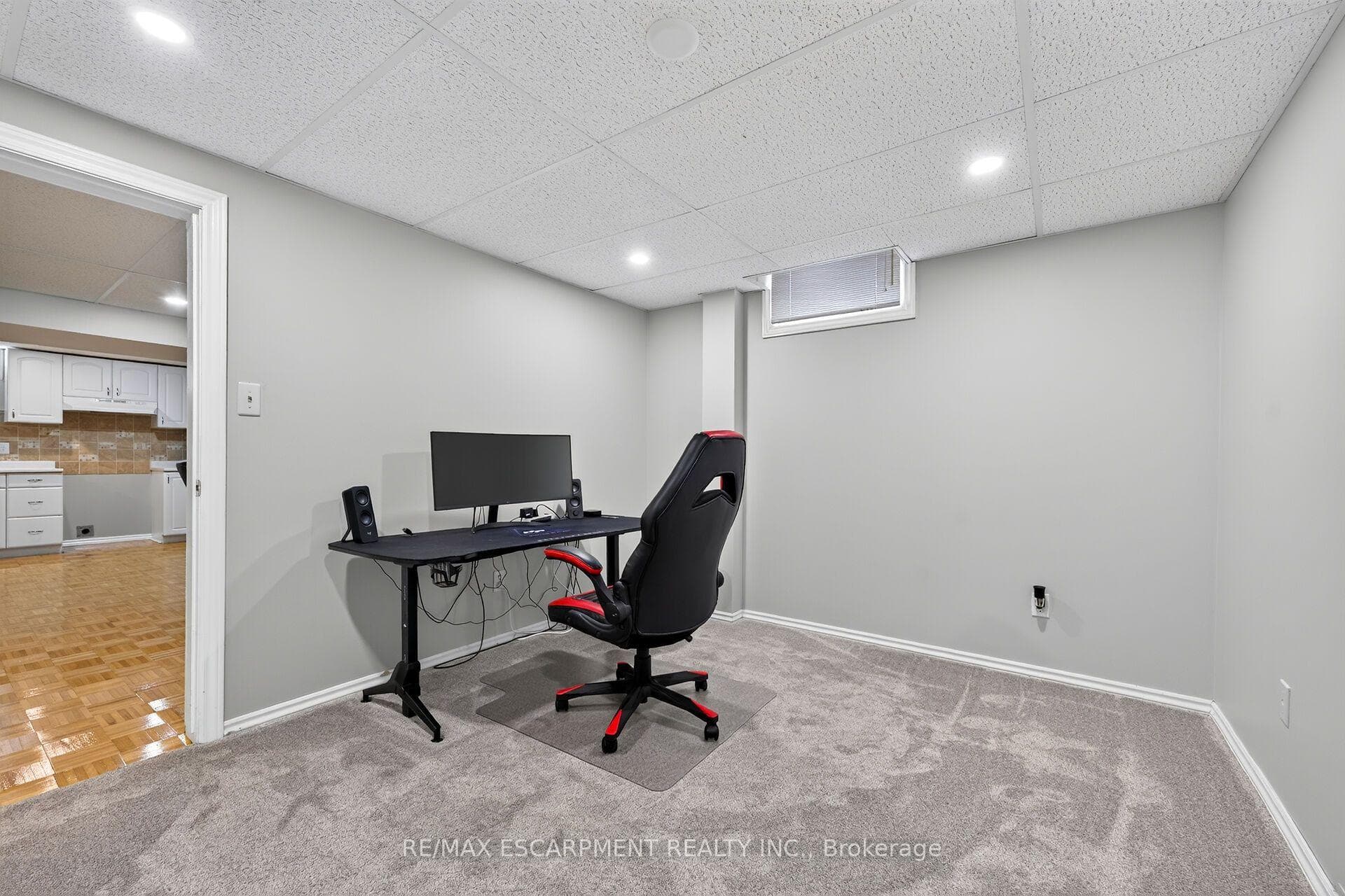 51 Cabriolet Crescent — property photo