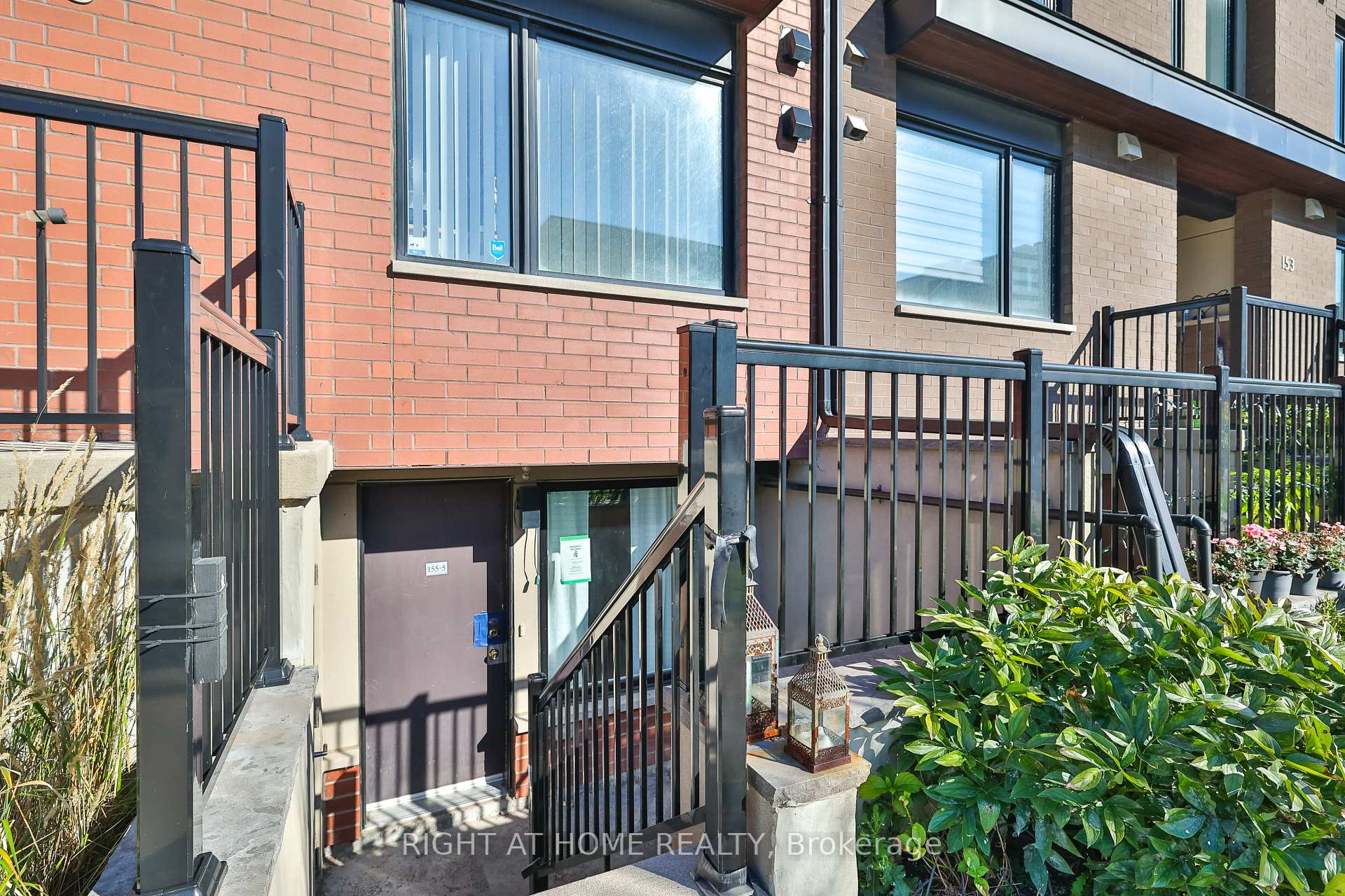 5- 155 William Duncan Road — property photo