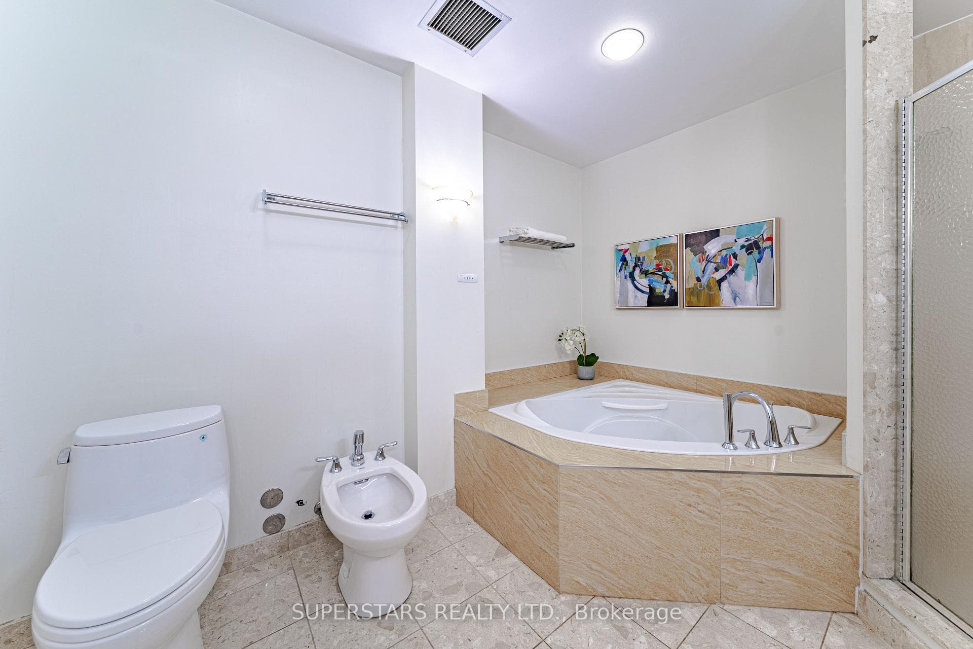 PH14- 20 Guildwood Parkway — property photo