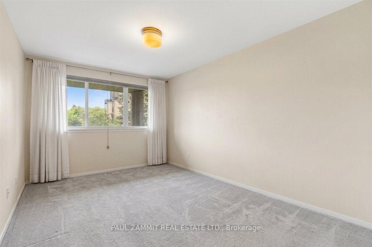 132- 4001 Don Mills Road — property photo