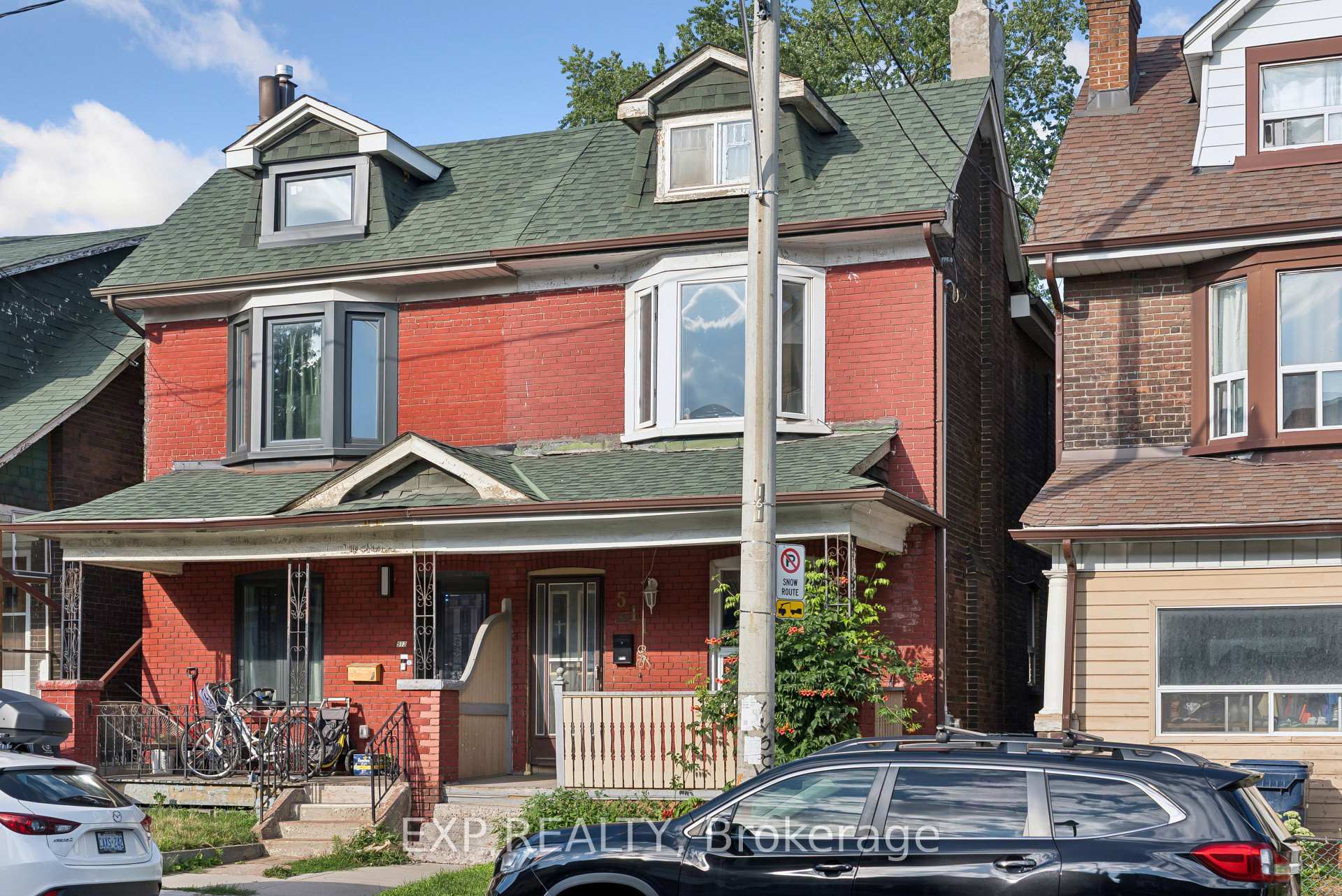 511 Carlaw Avenue — property photo