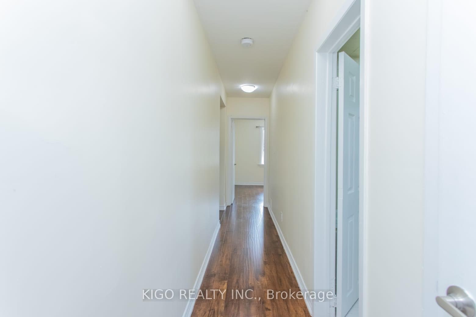 1328 Cawthra Road — property photo