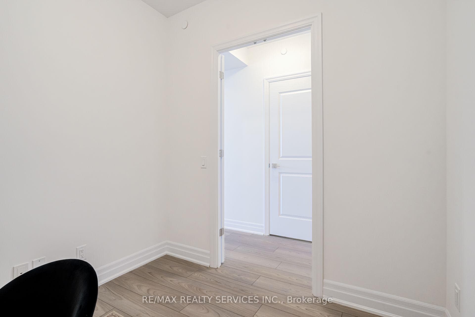 3507- 36 Elm Drive — property photo