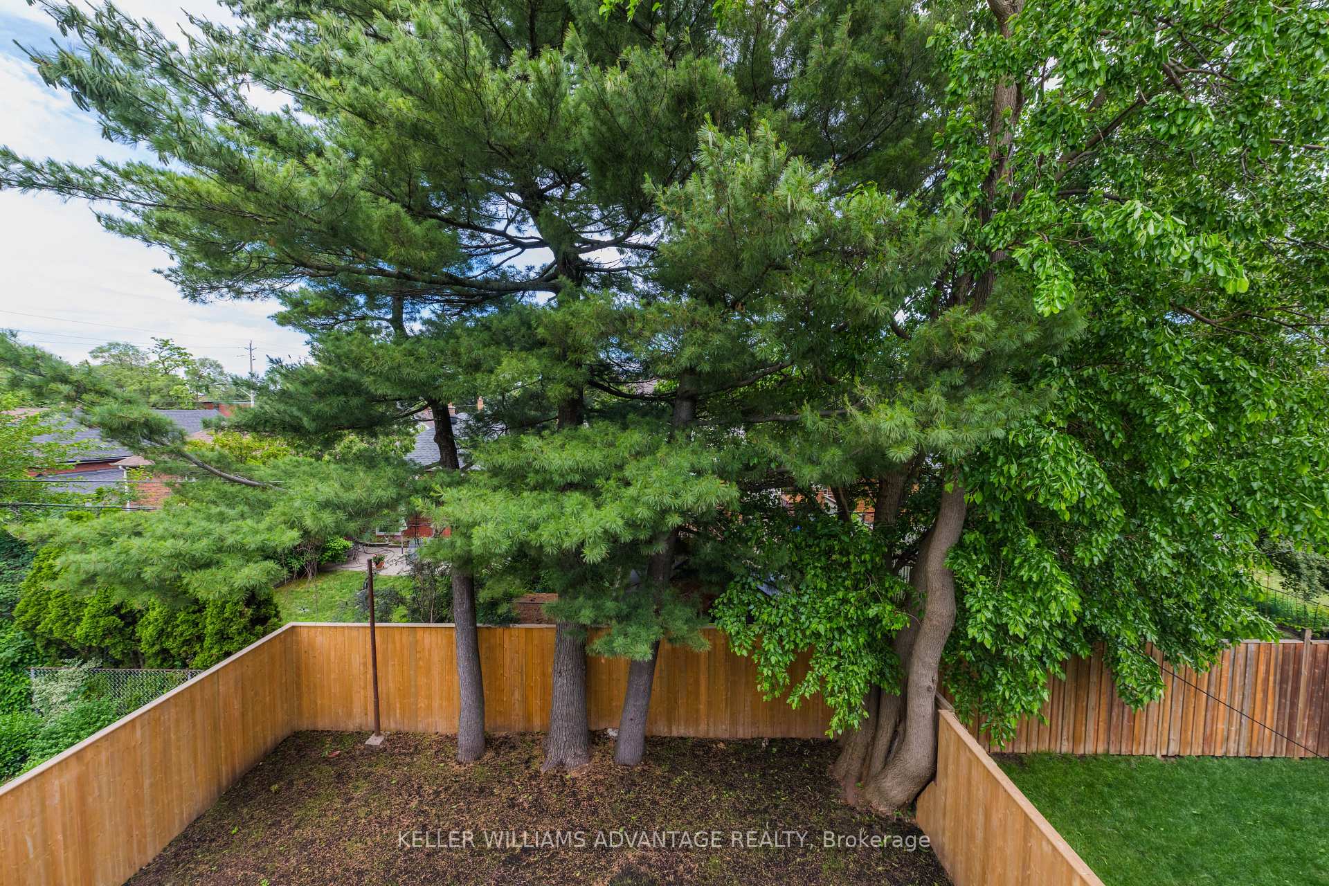 121 Durant Avenue — property photo