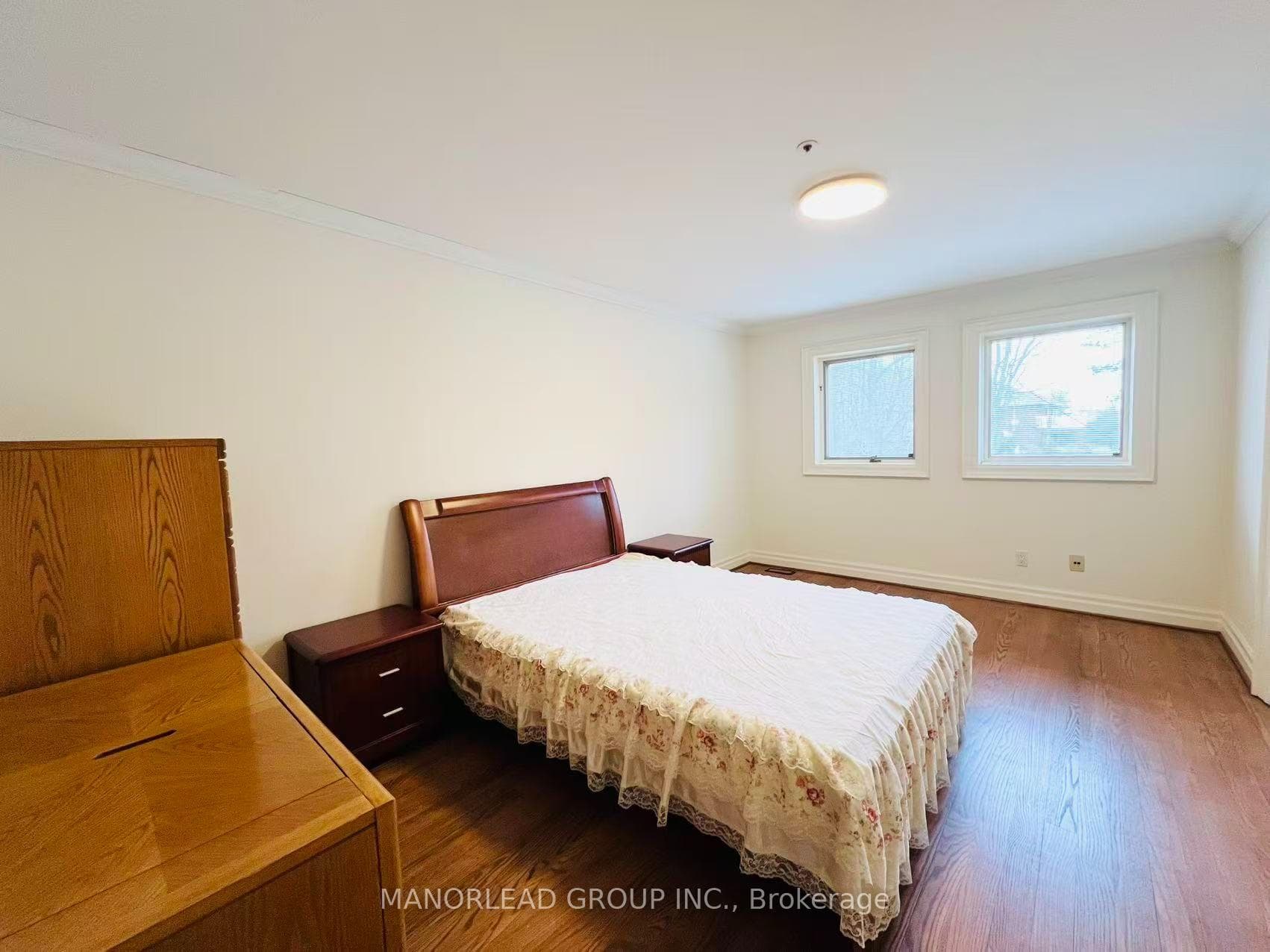 270 Greenbrooke Drive — property photo