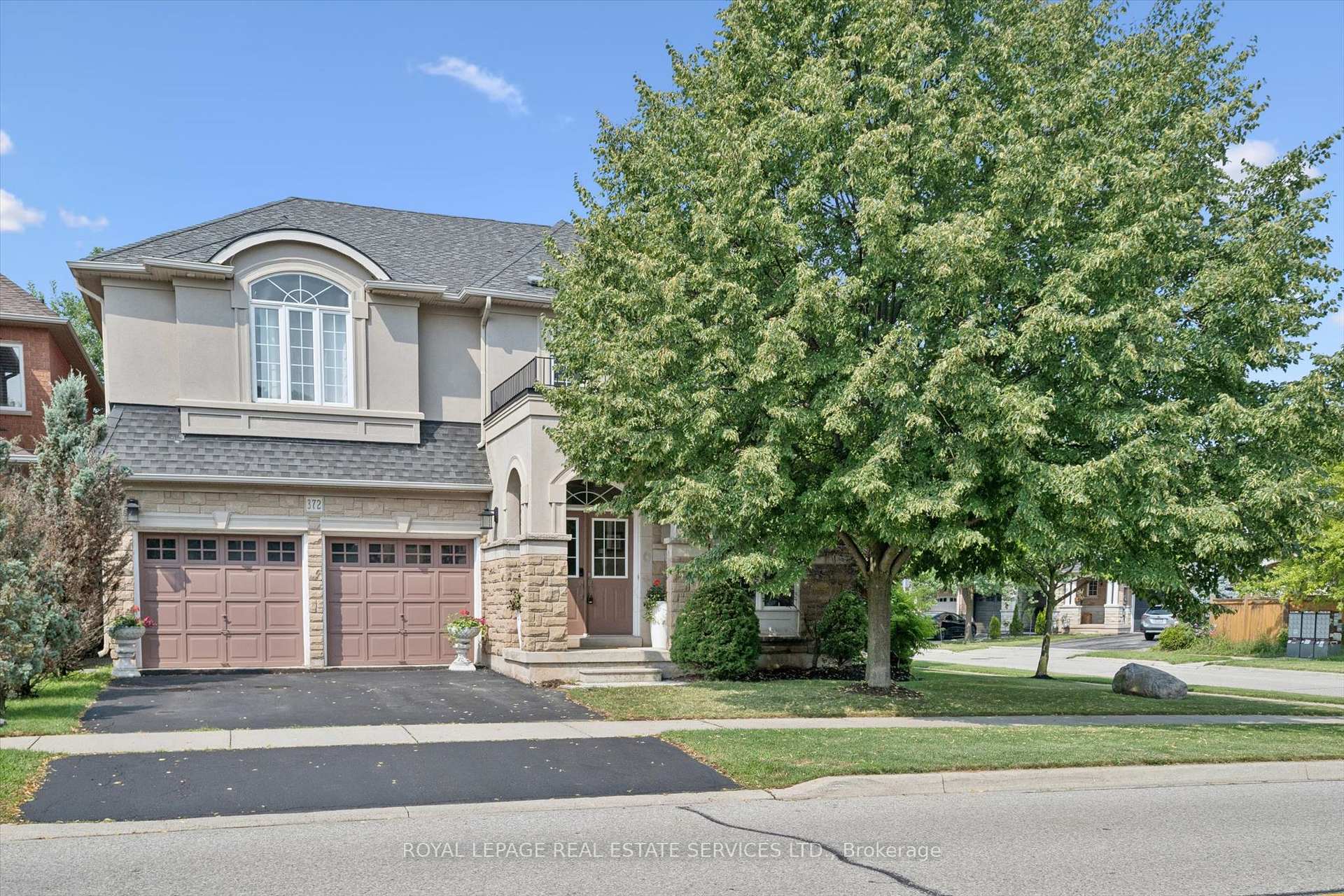 372 Creek Path Avenue — property photo