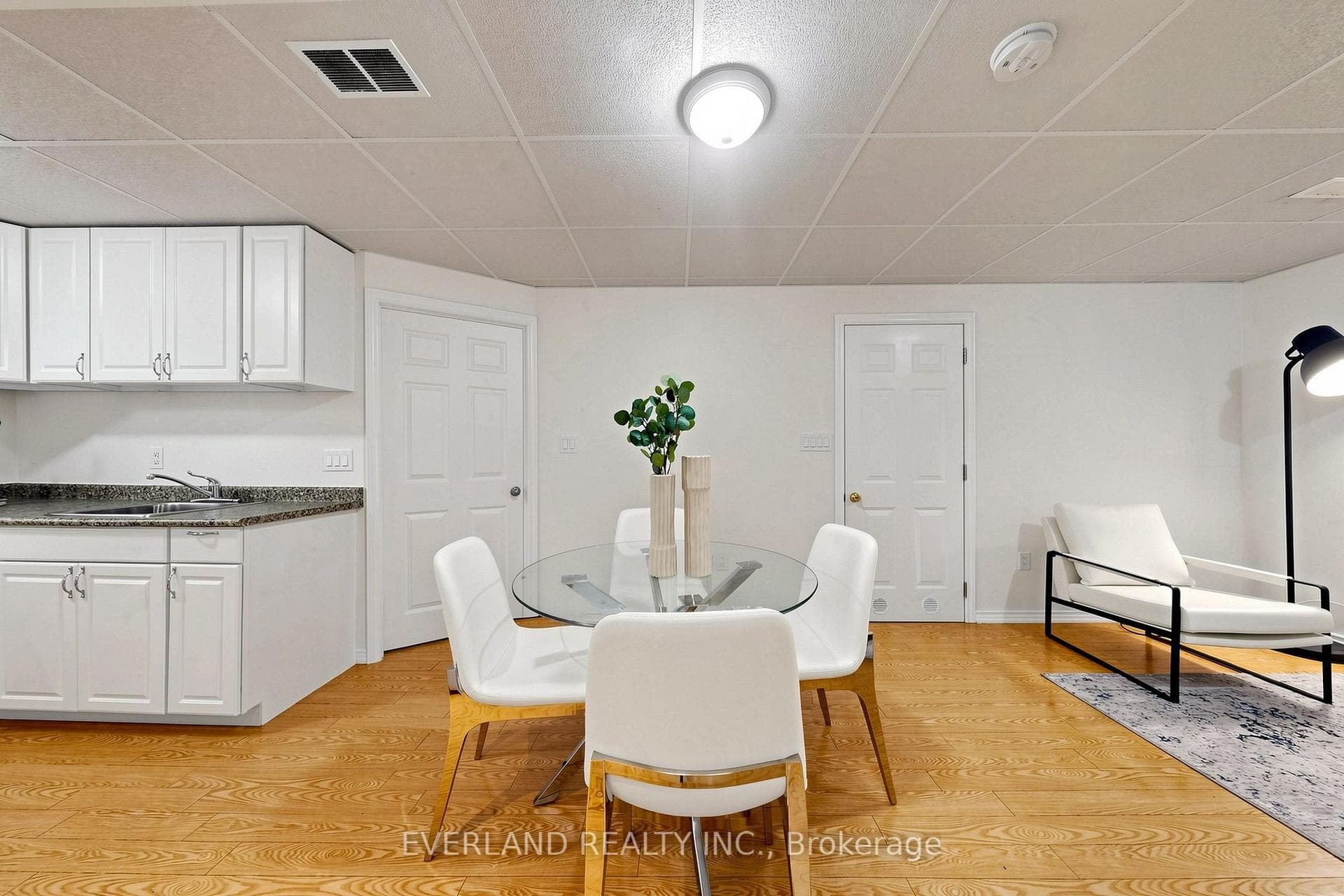 38 Six Nations Avenue — property photo