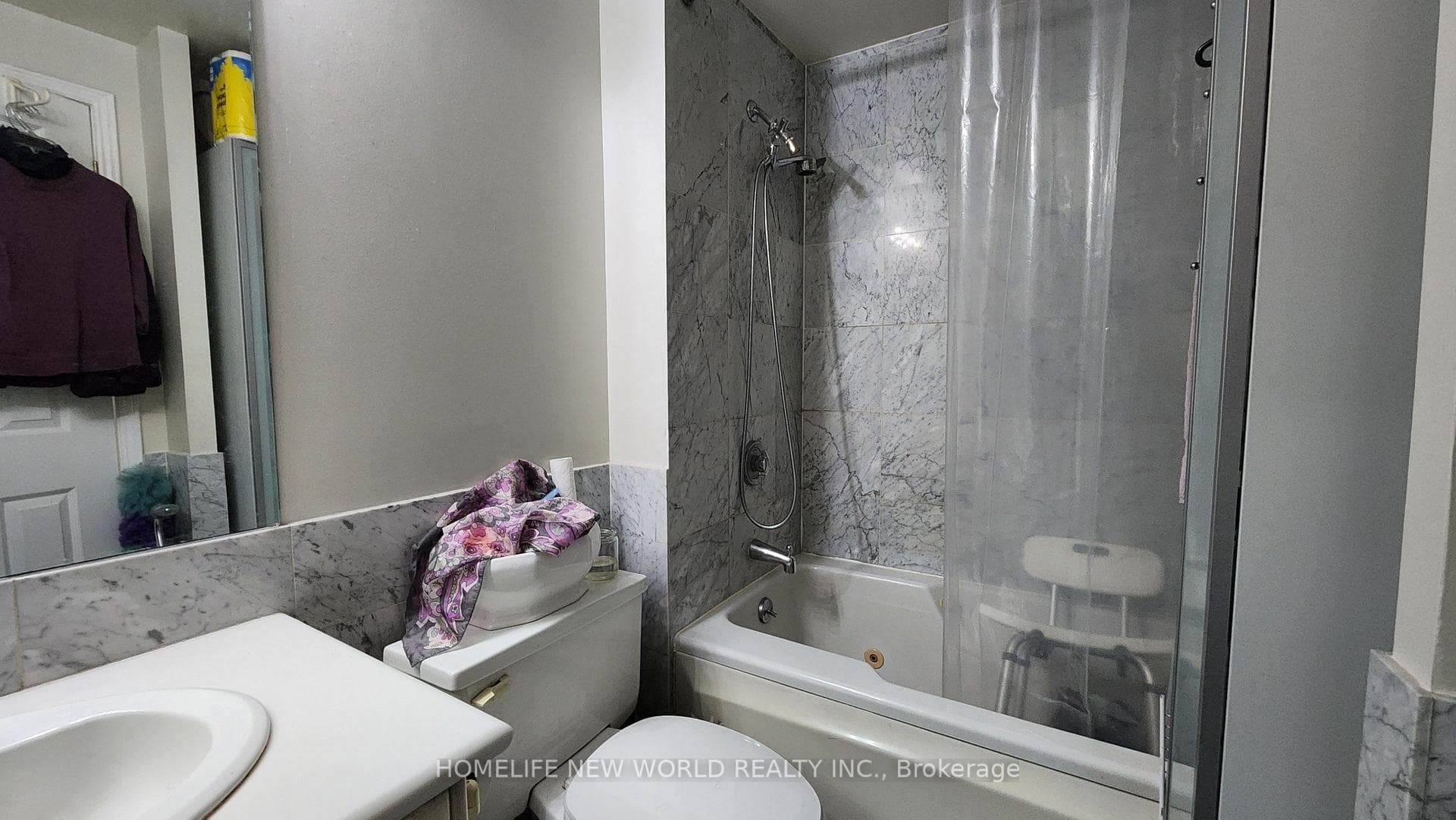 PH-F- 7 Broadway Avenue — property photo