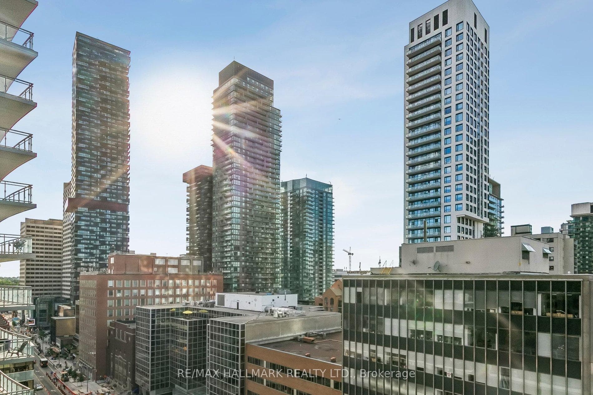 1212- 98 Lillian Street — property photo