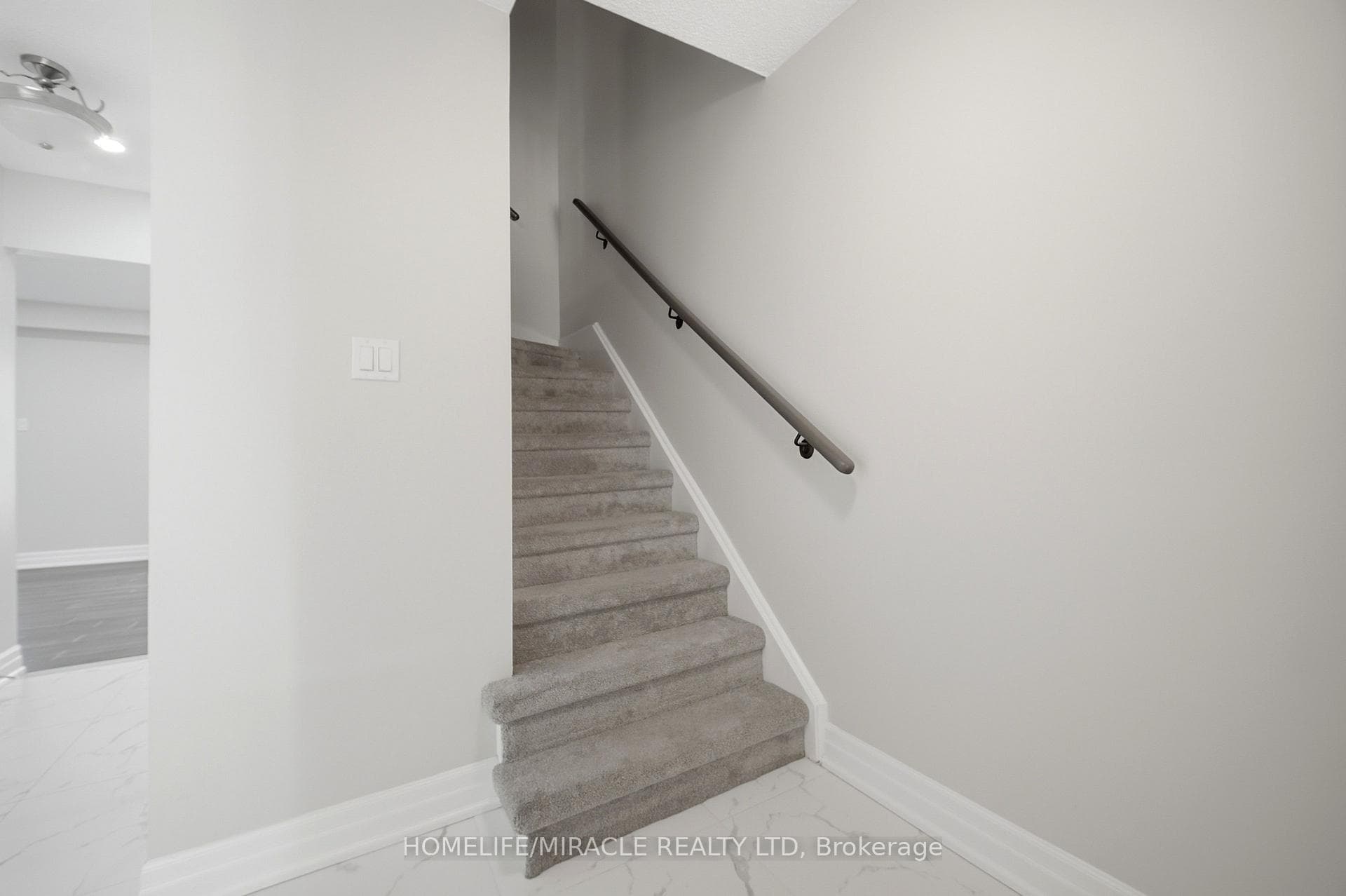 18- 35 Ceremonial Drive — property photo