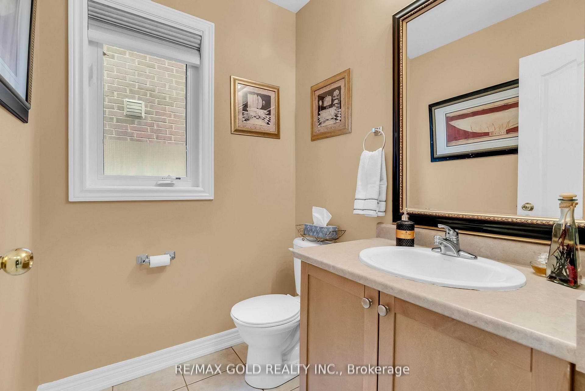 786 Fourth Line — property photo