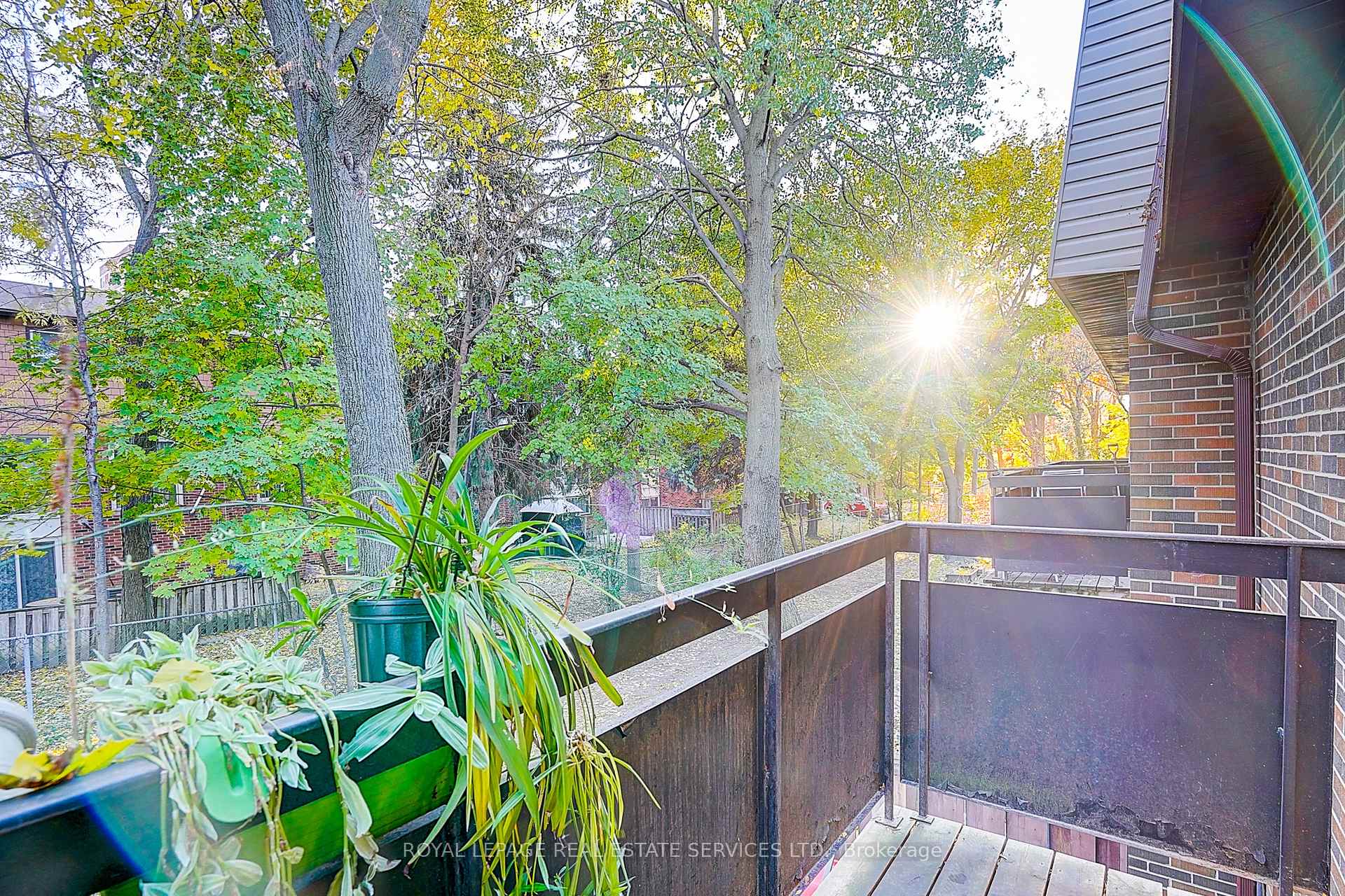 23- 2020 Pharmacy Avenue — property photo
