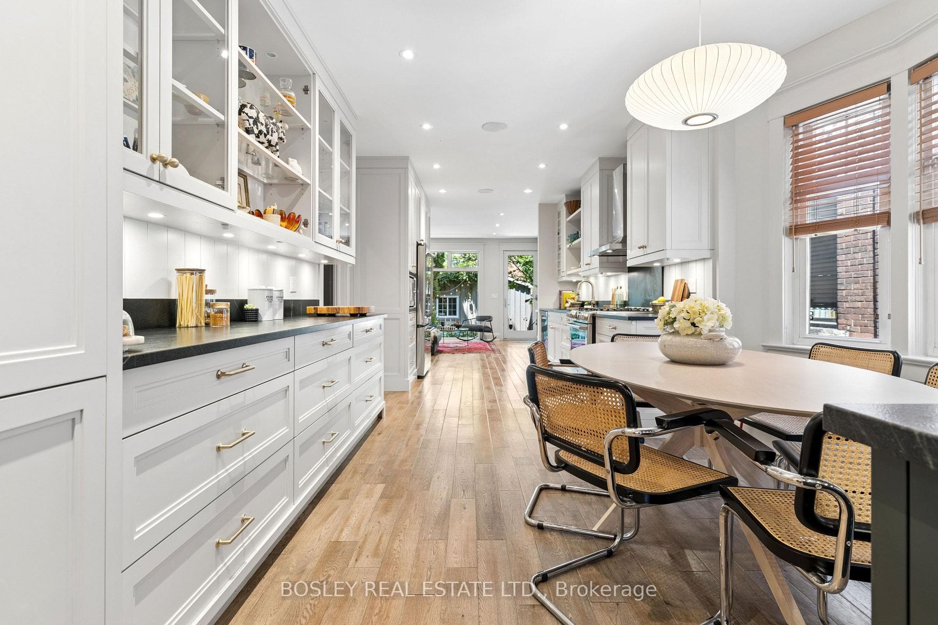 184 Wright Avenue — property photo