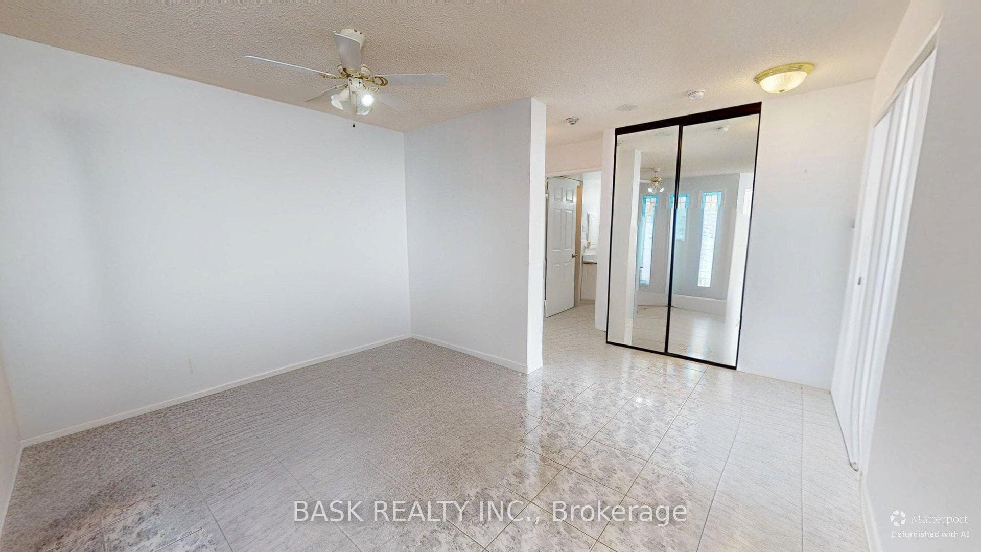 907- 12 Laurelcrest Street — property photo