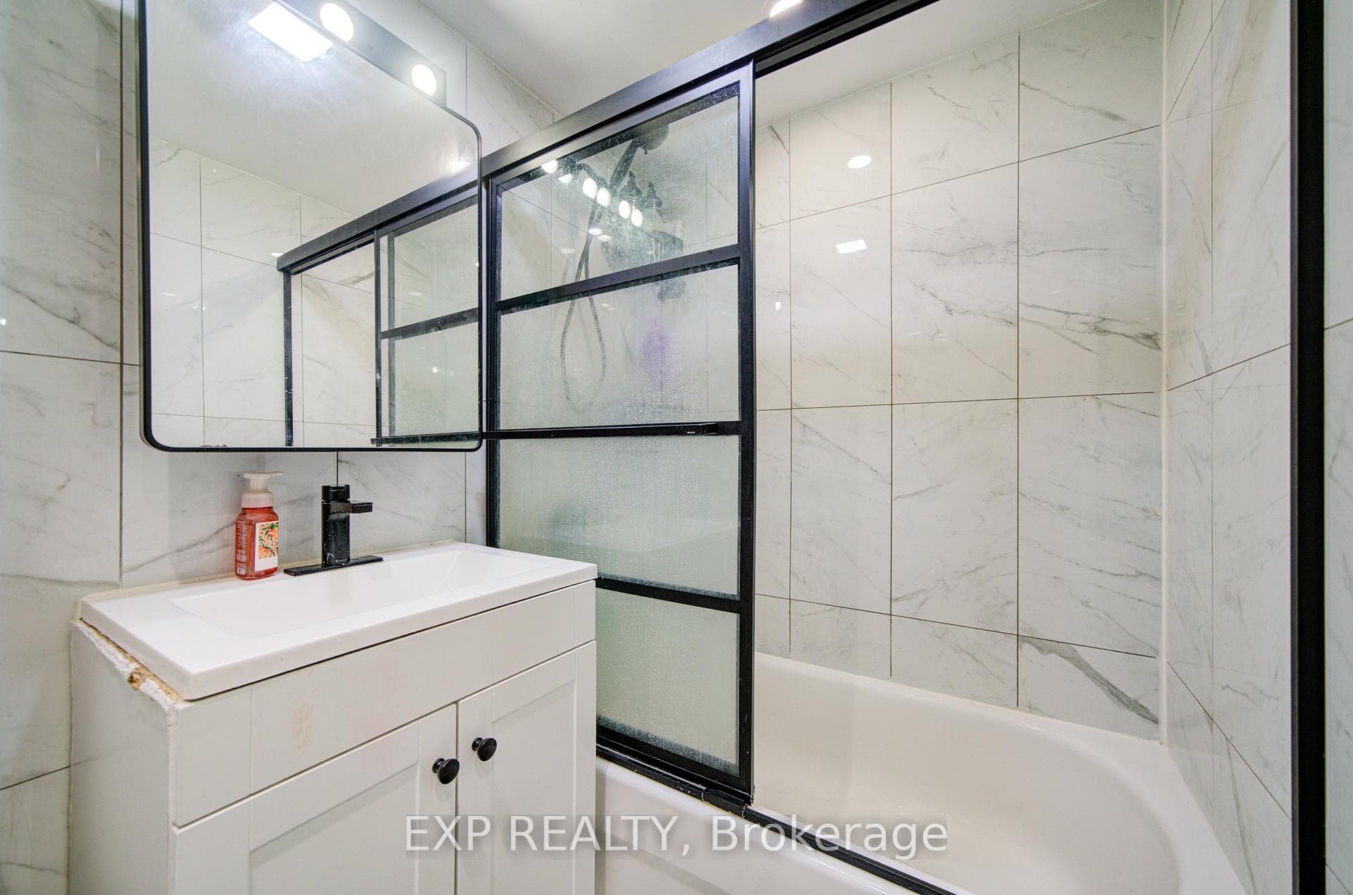402- 50 Lotherton Pathway — property photo