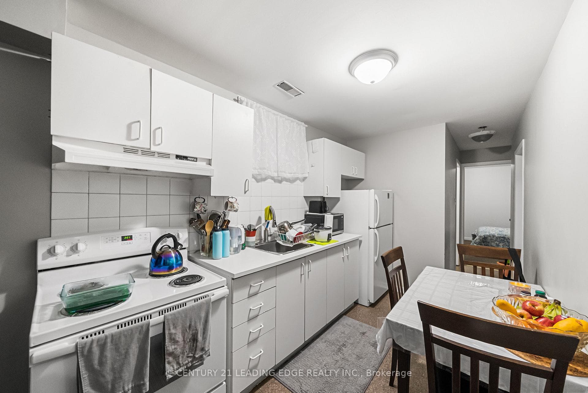 527 Glengarry Avenue — property photo