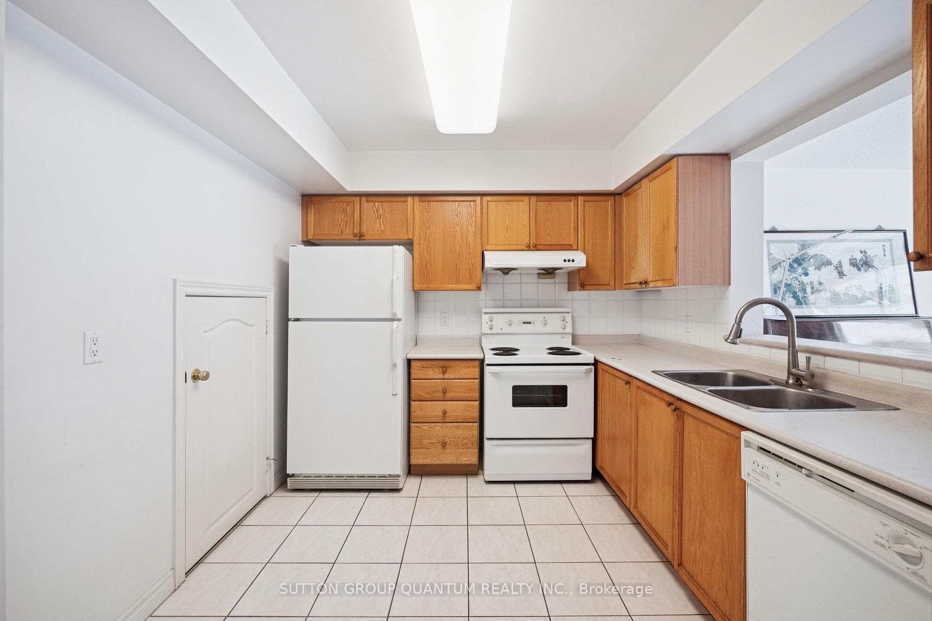 7- 119 Omni Drive — property photo