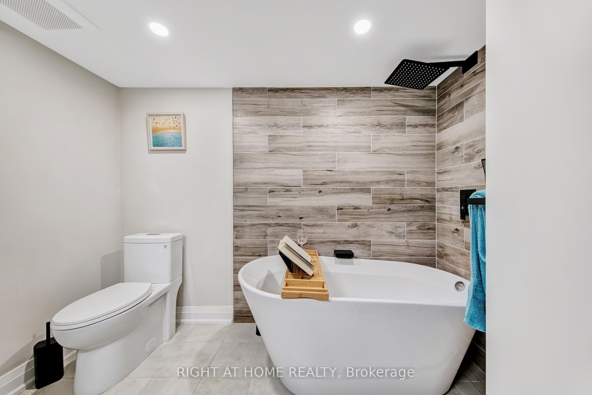 74 MCCAUL Street — property photo