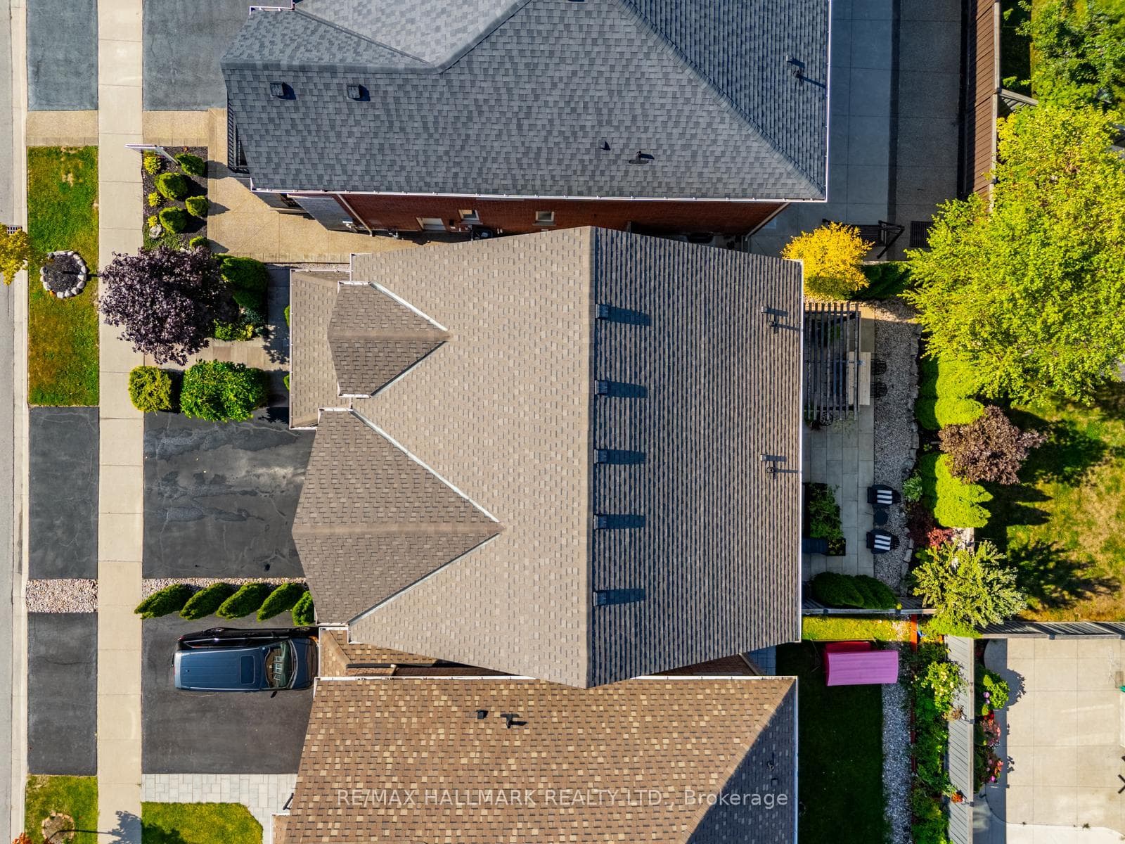 124 Bonnie Braes Drive — property photo