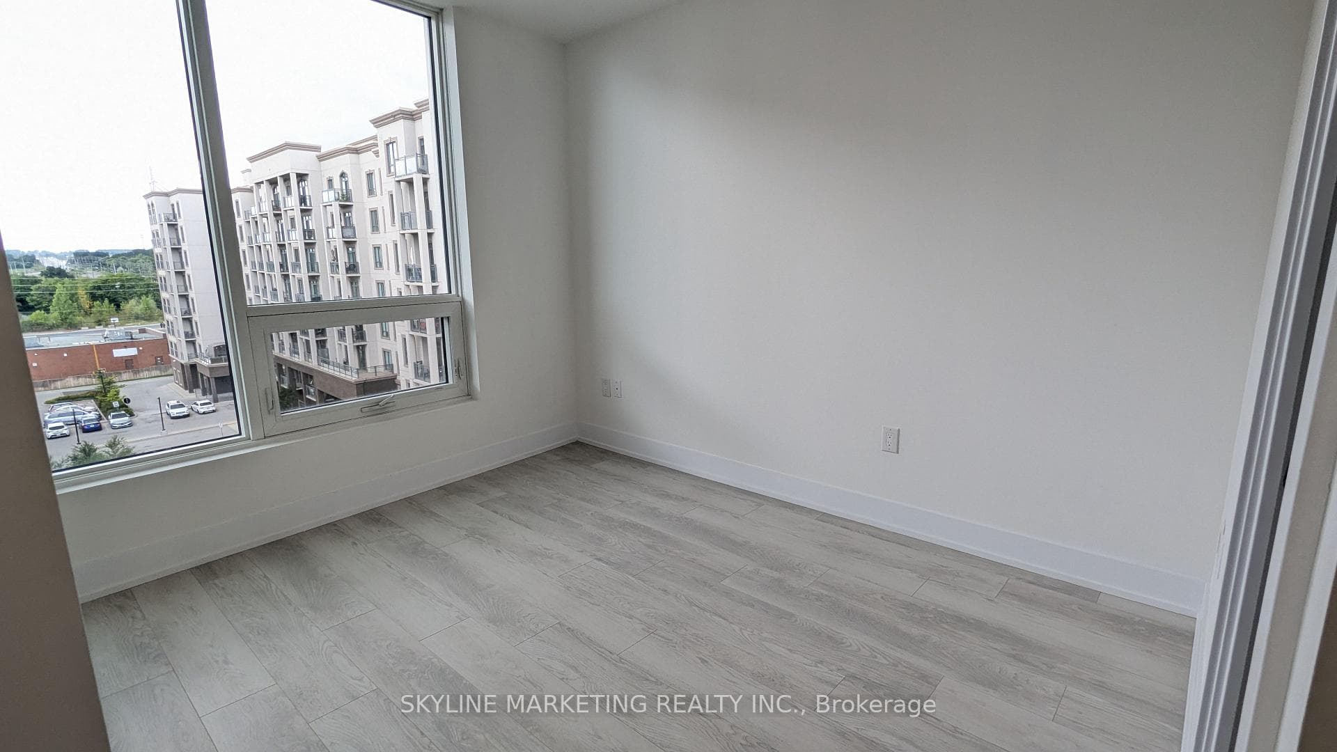 642- 2450 Old Bronte Road — property photo