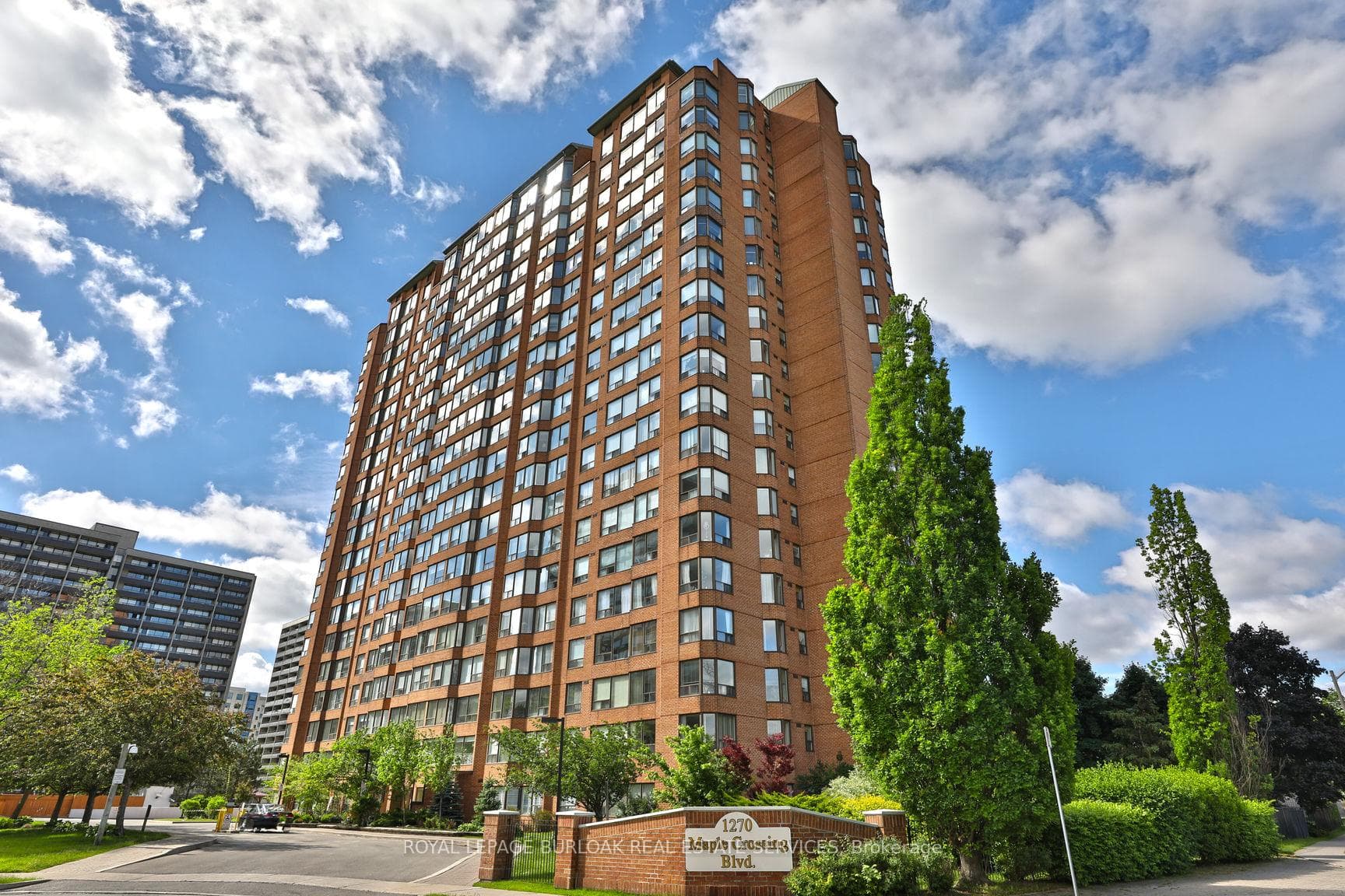 509- 1270 Maple Crossing Boulevard — property photo