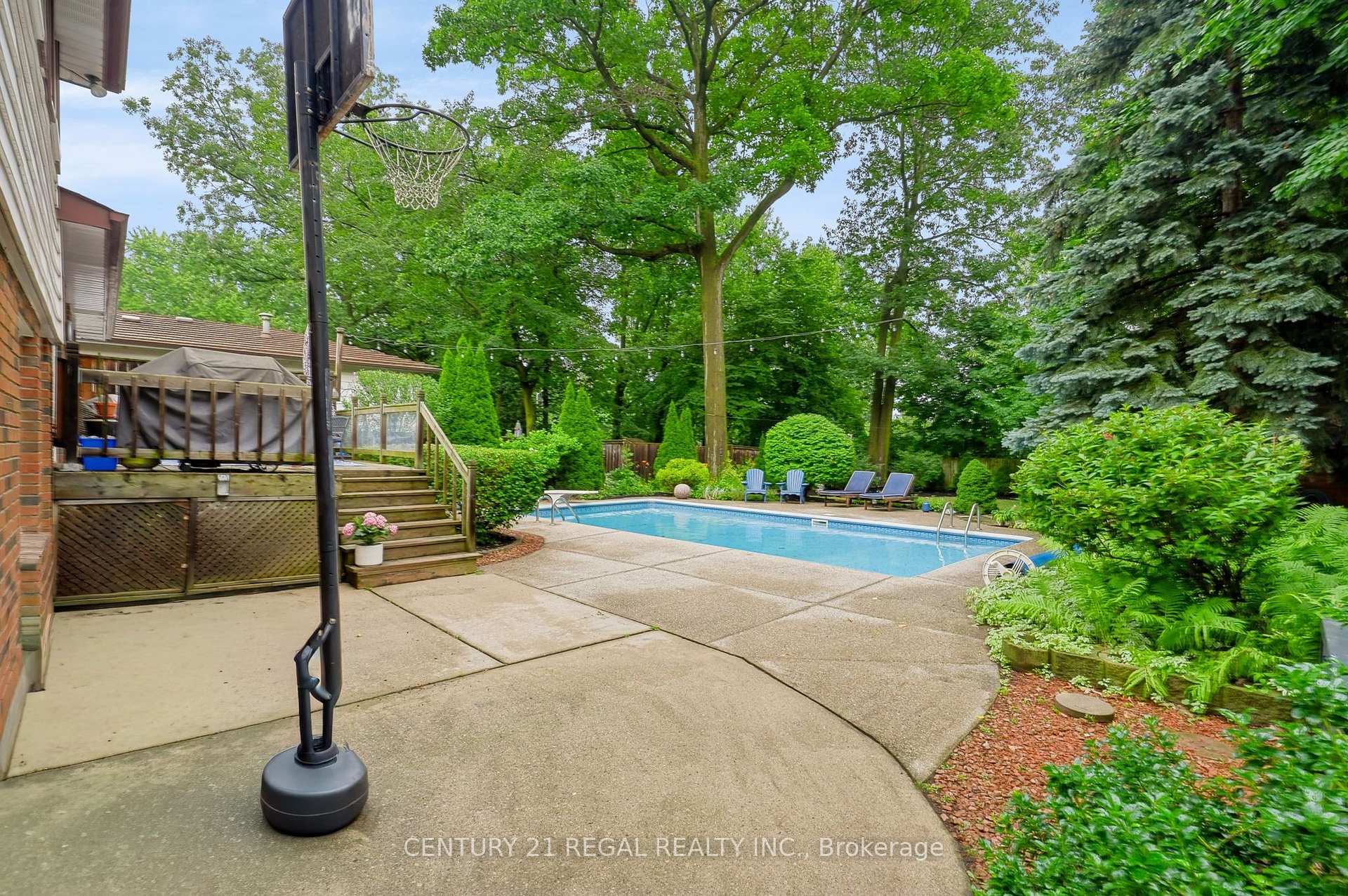 5324 Linbrook Road — property photo