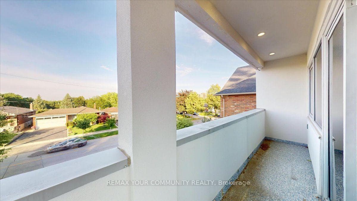 64 Aviemore Drive — property photo