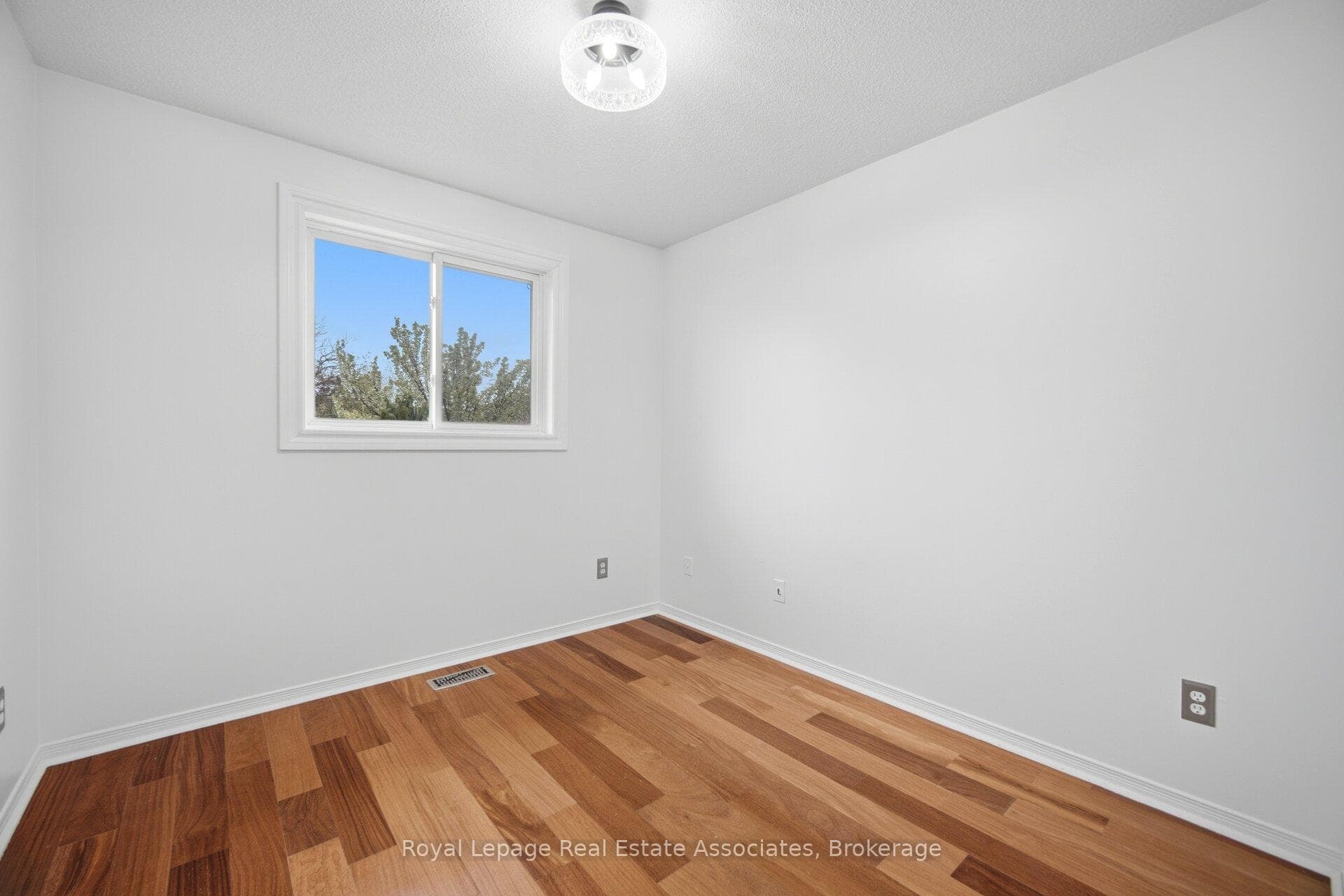 4119 Continental Drive — property photo