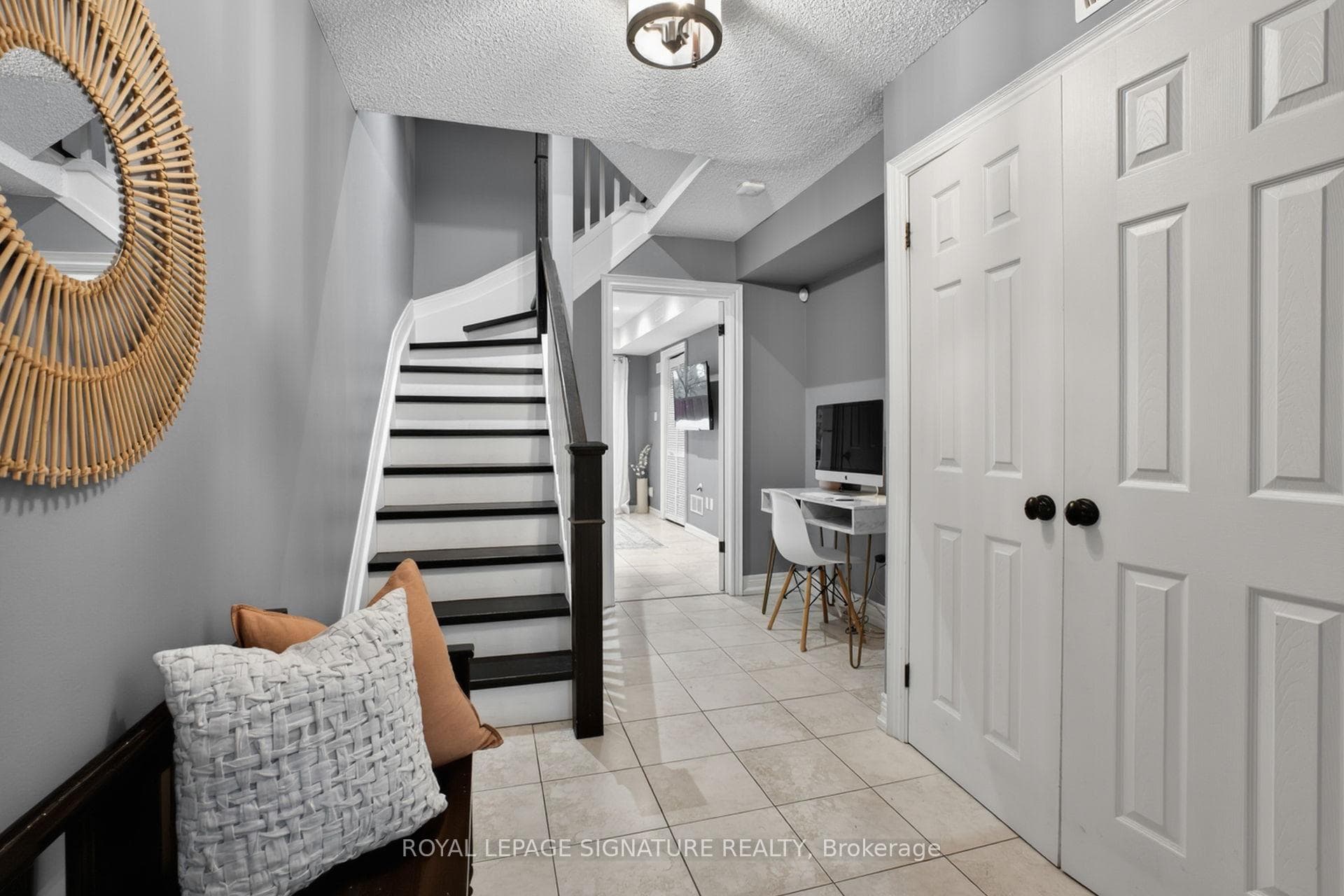 53 Poets Walk Way — property photo