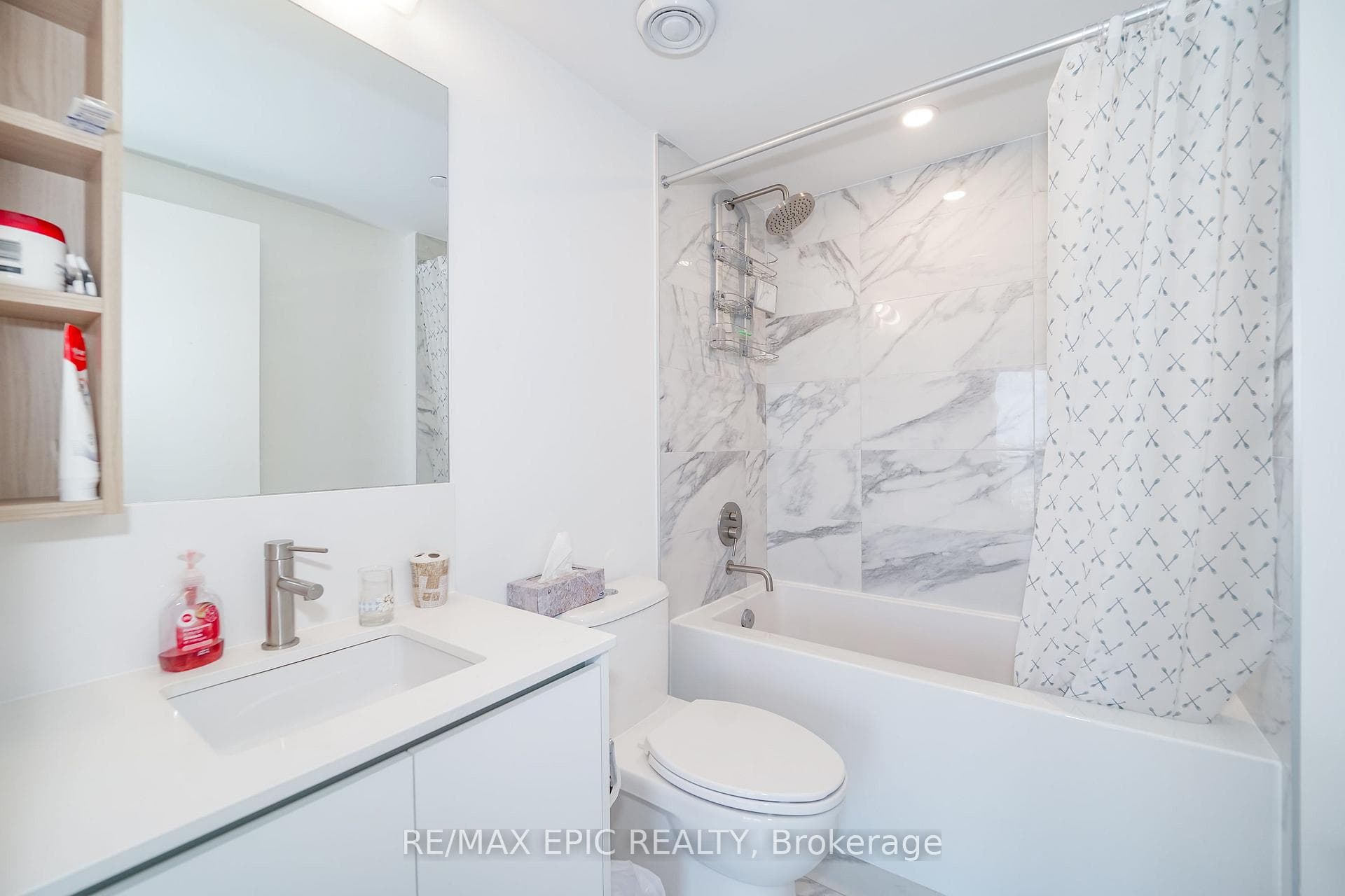 928- 1100 Sheppard Avenue — property photo
