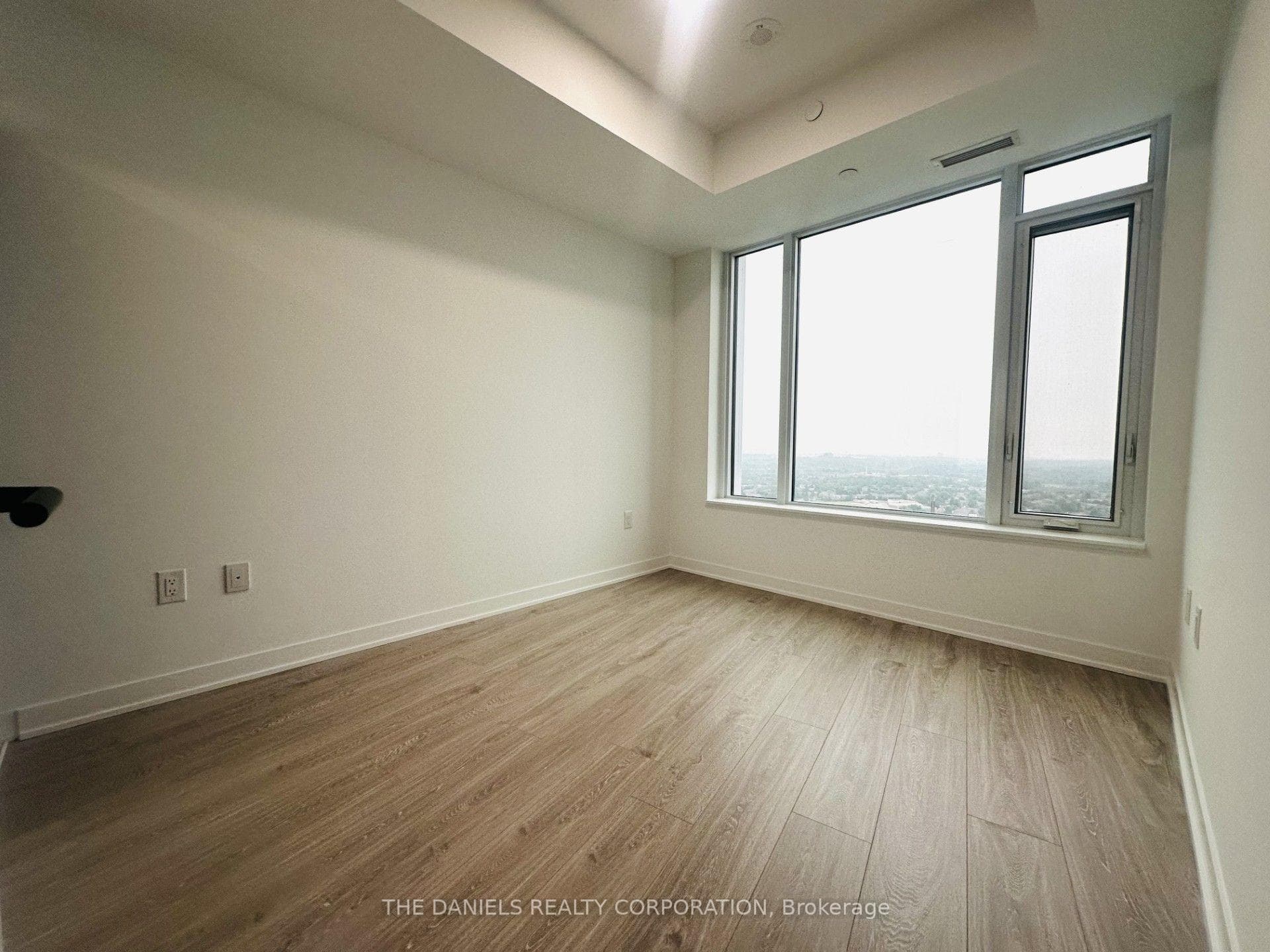 2313- 2495 Eglinton Avenue — property photo