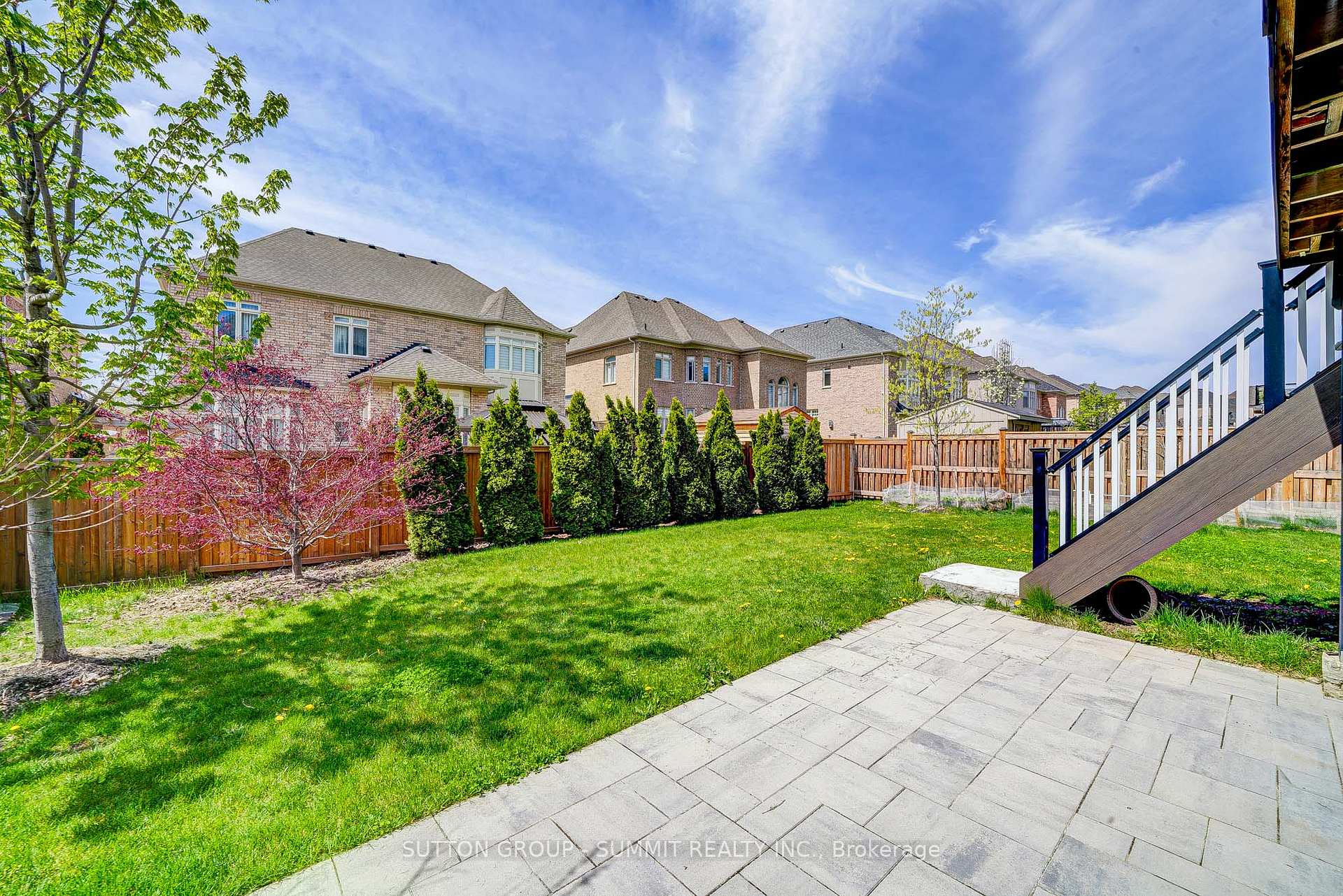6 Flanders Road — property photo