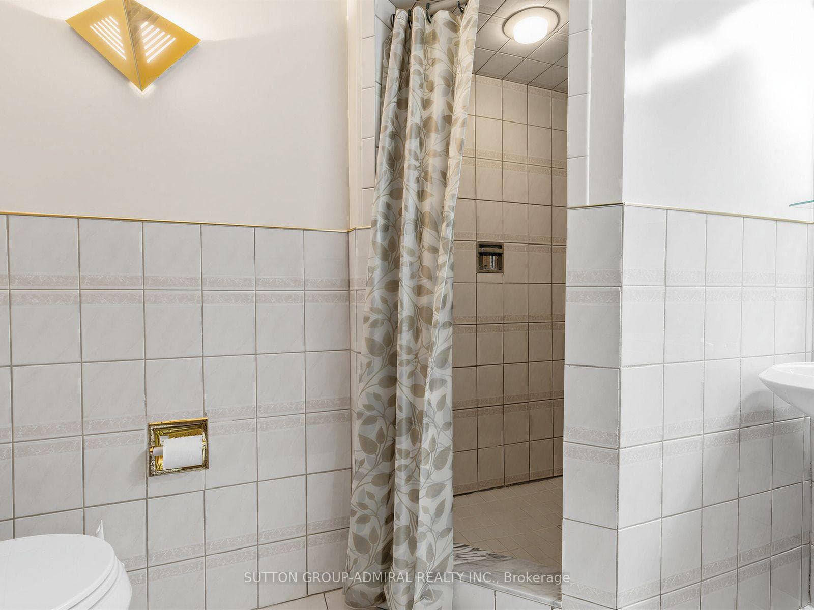 10 Torino Place — property photo