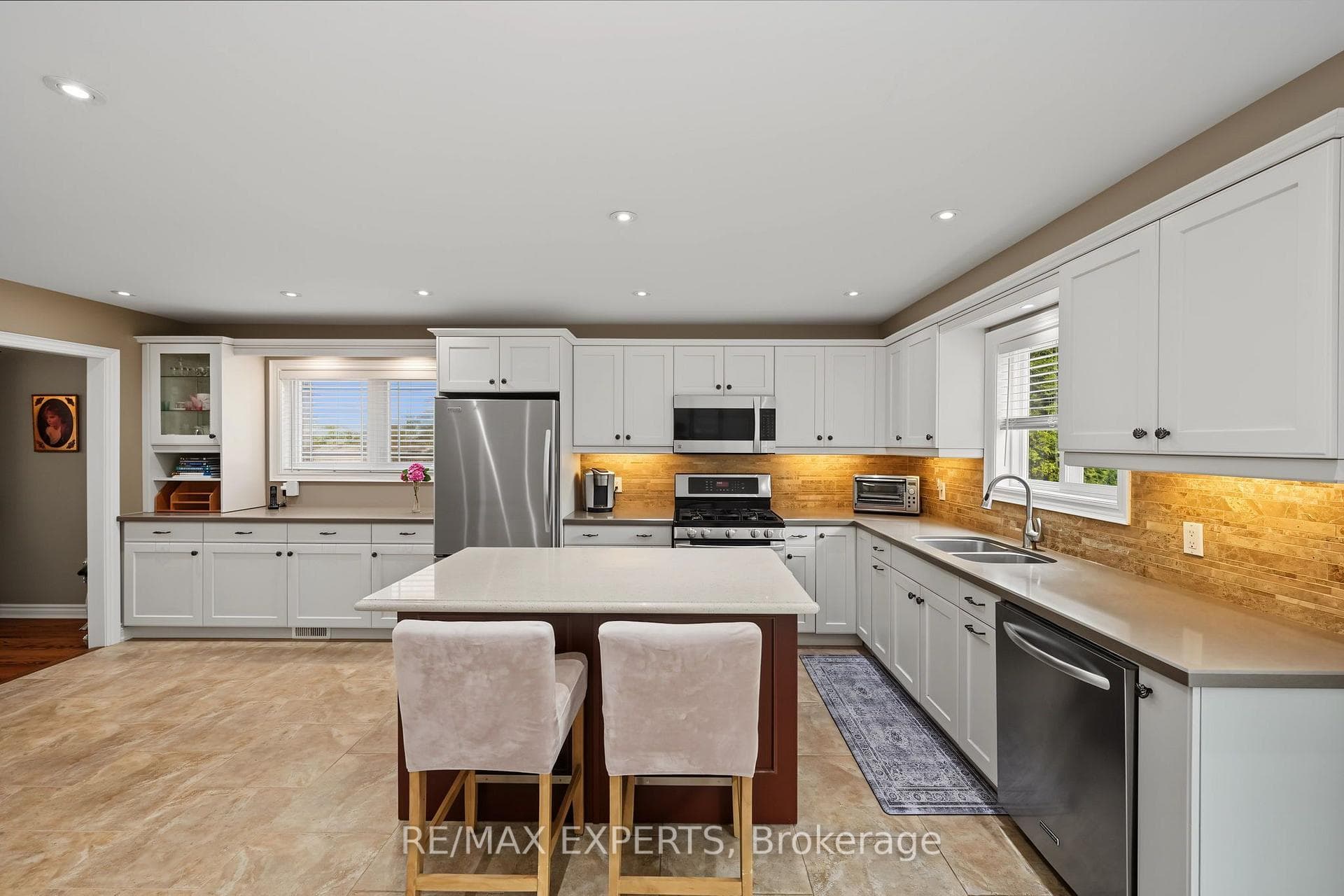 2387 Chilsworthy Avenue — property photo