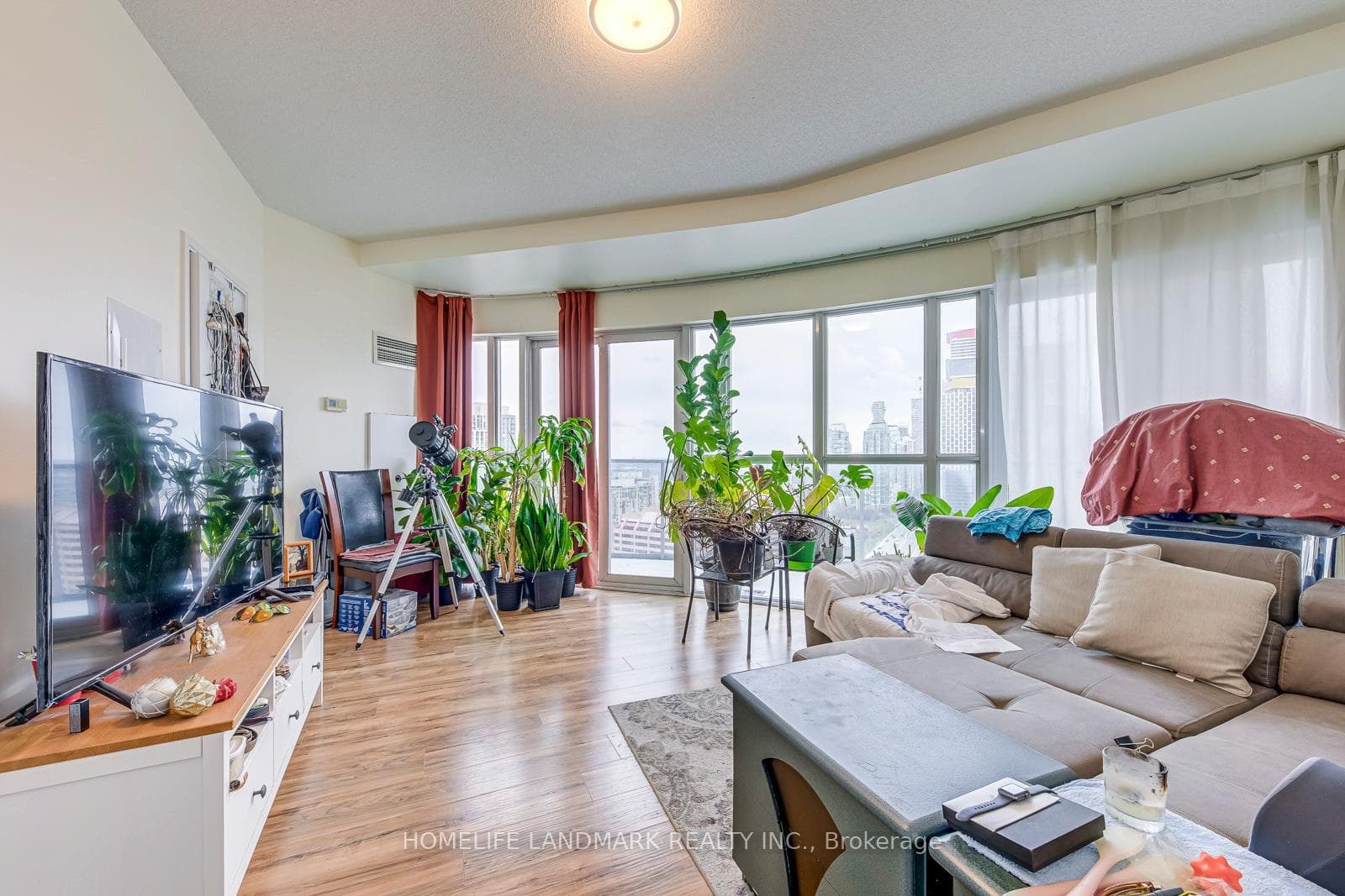 2804- 60 Absolute Avenue — property photo