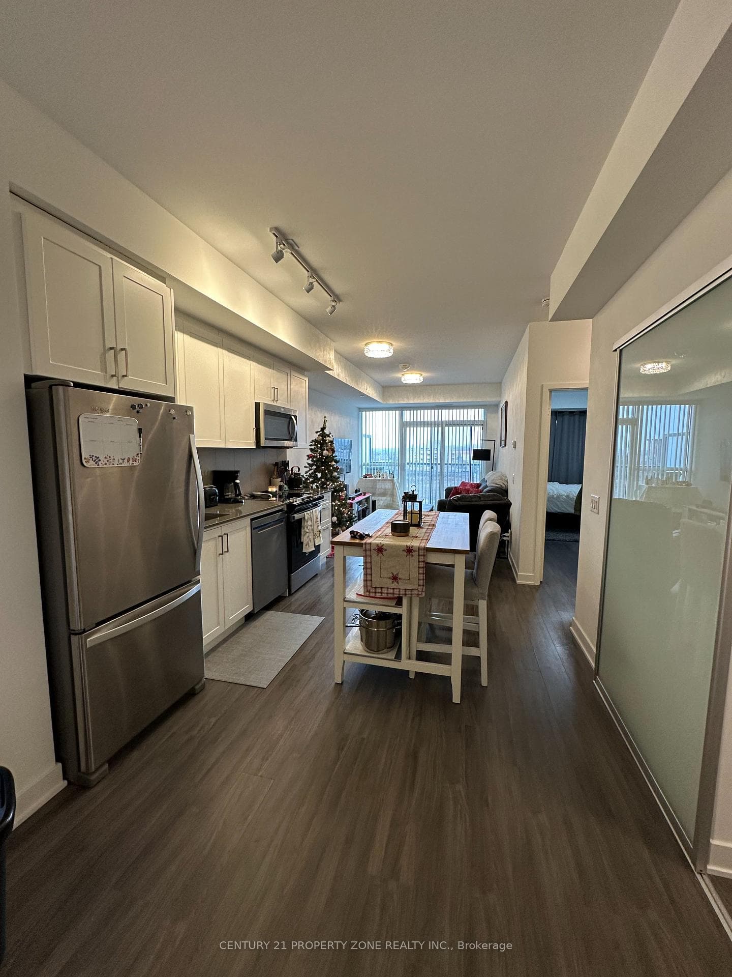 322- 681 Yonge Street — property photo