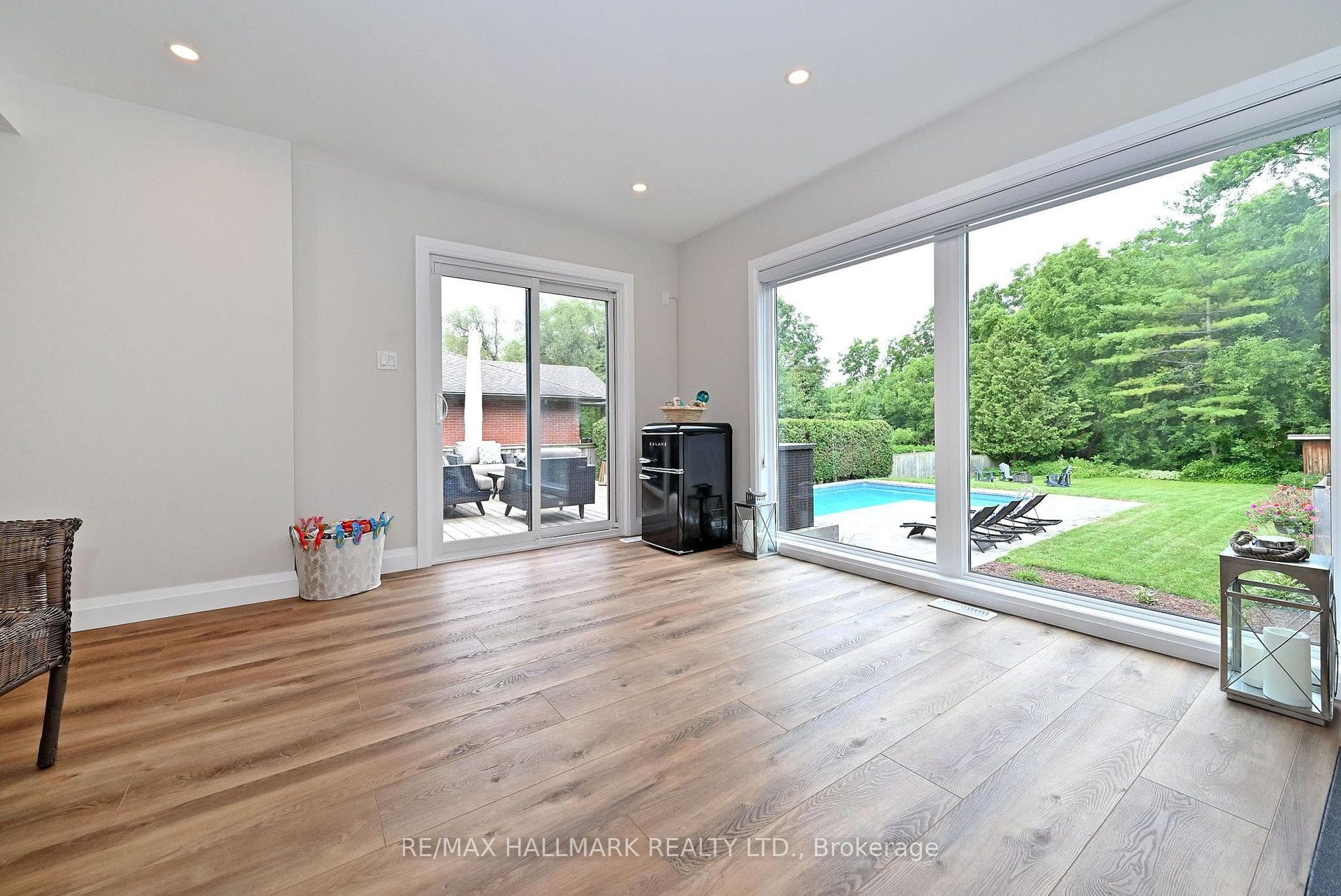 334 Stewart Street — property photo