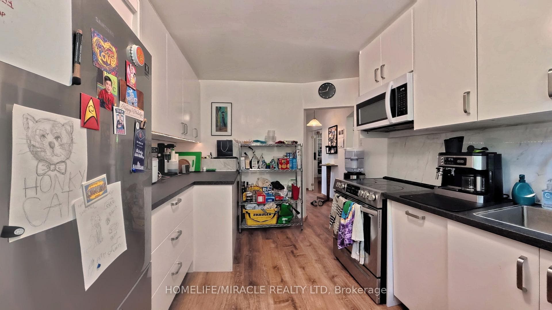 121 Medland Street — property photo
