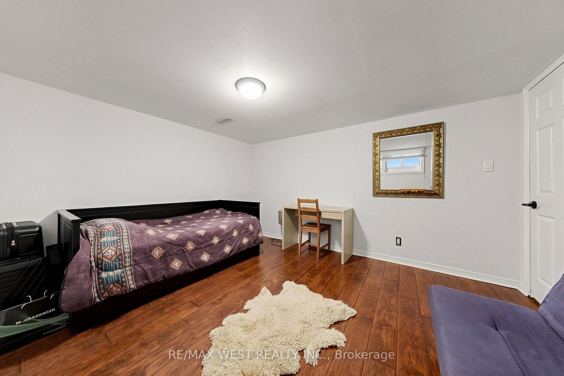 32 Allonsius Drive — property photo