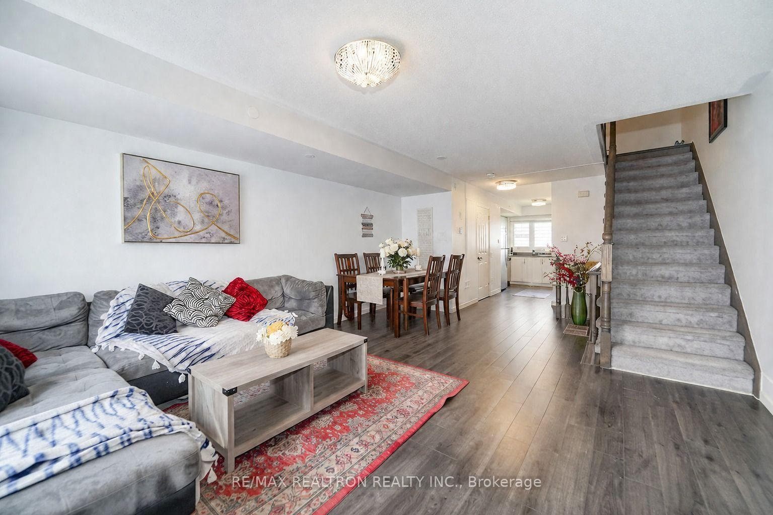 34 Glenstal Path — property photo