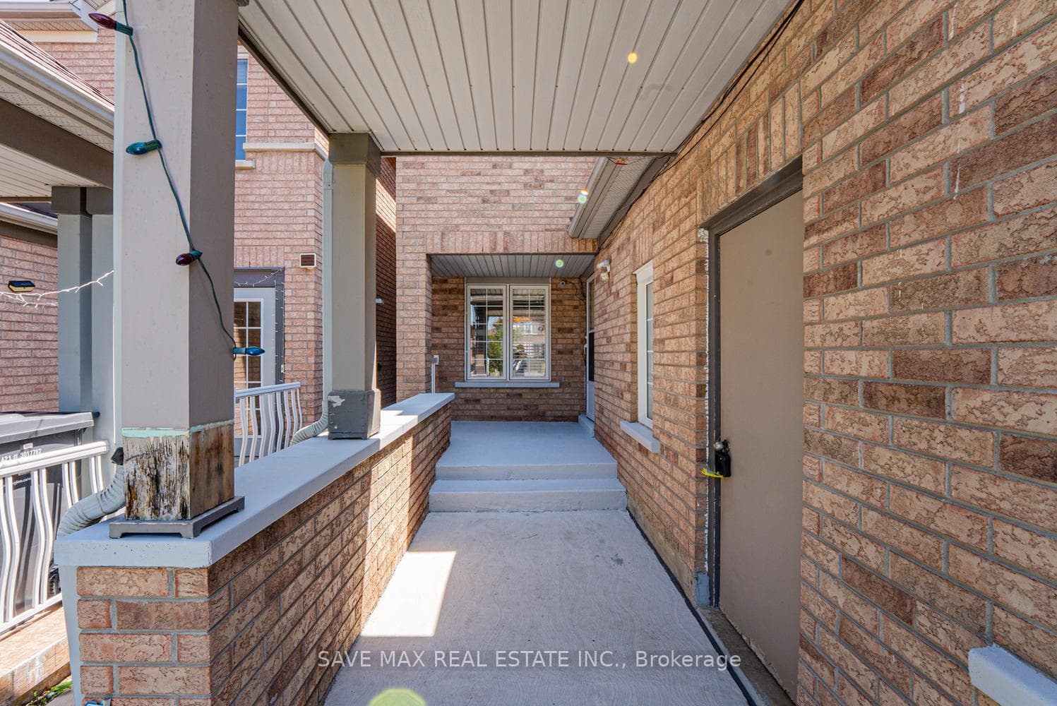 146 Olympia Crescent — property photo