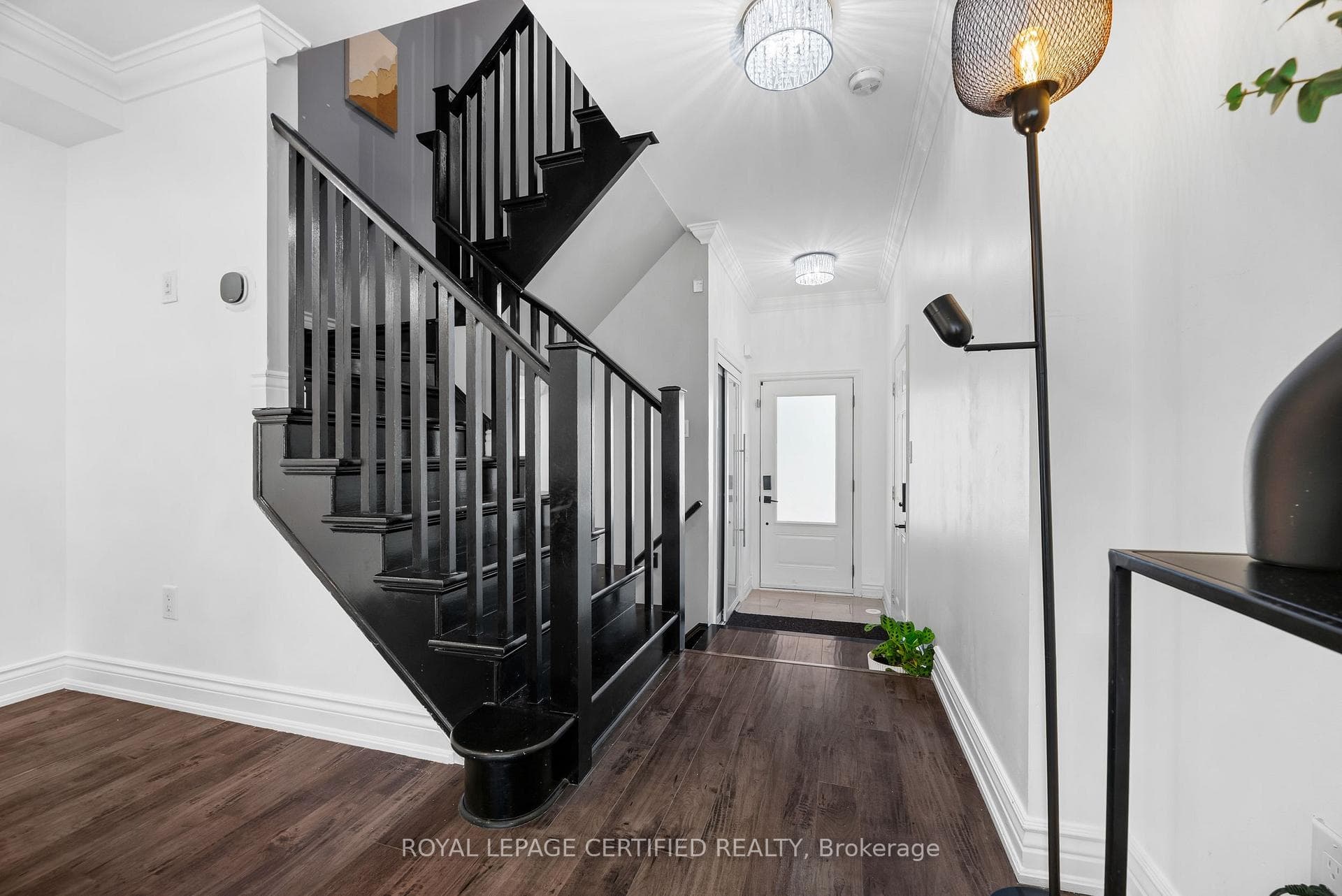 938 Burrows Gate — property photo