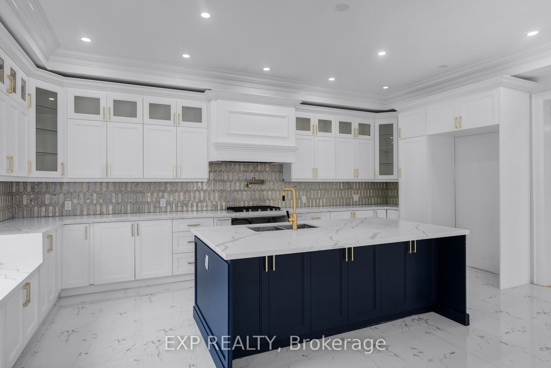 363 Penn Avenue — property photo