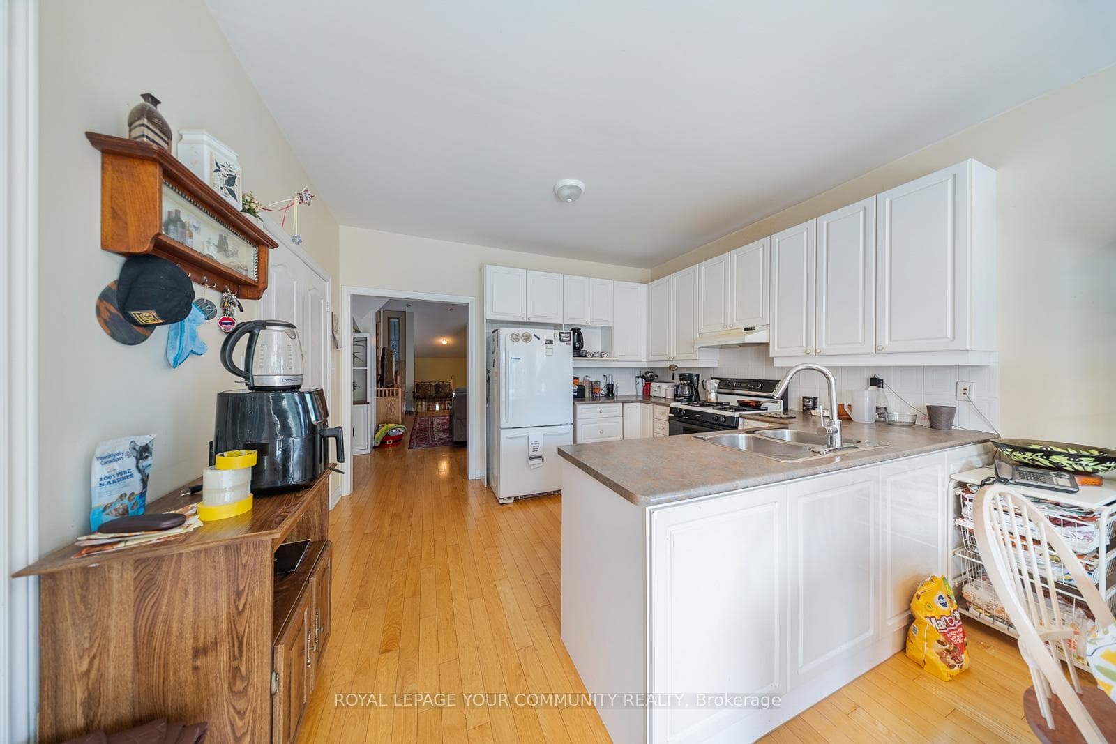 6926 Early Settler Row — property photo