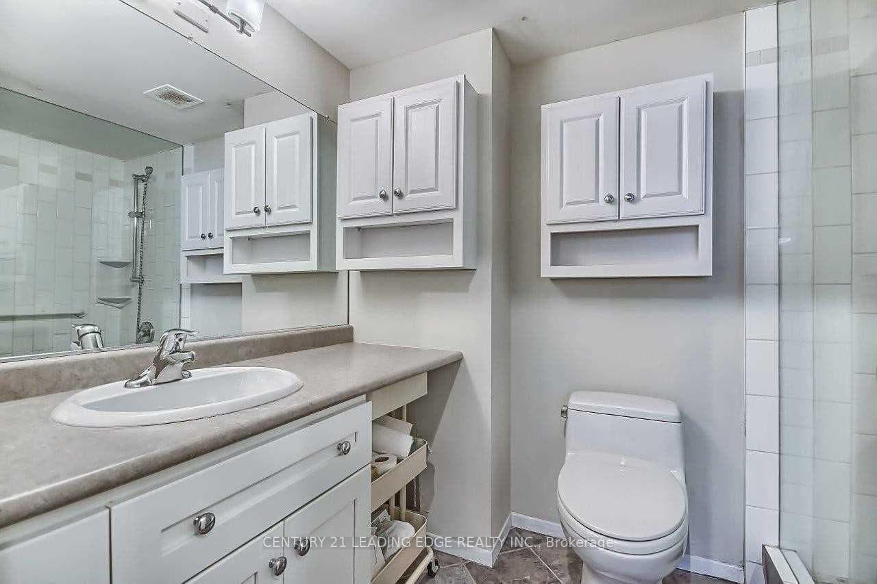 1708- 75 Wynford Heights Crescent — property photo