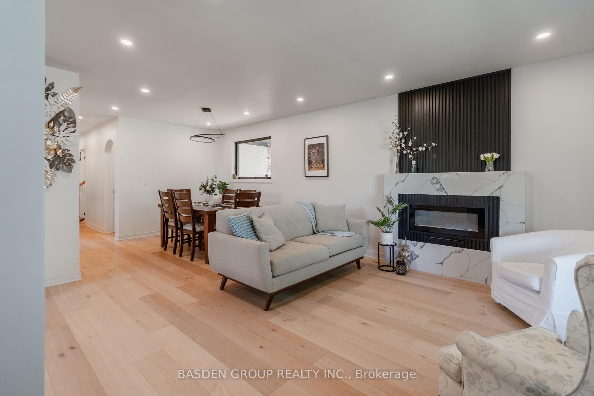 21 Mayberry Road — property photo
