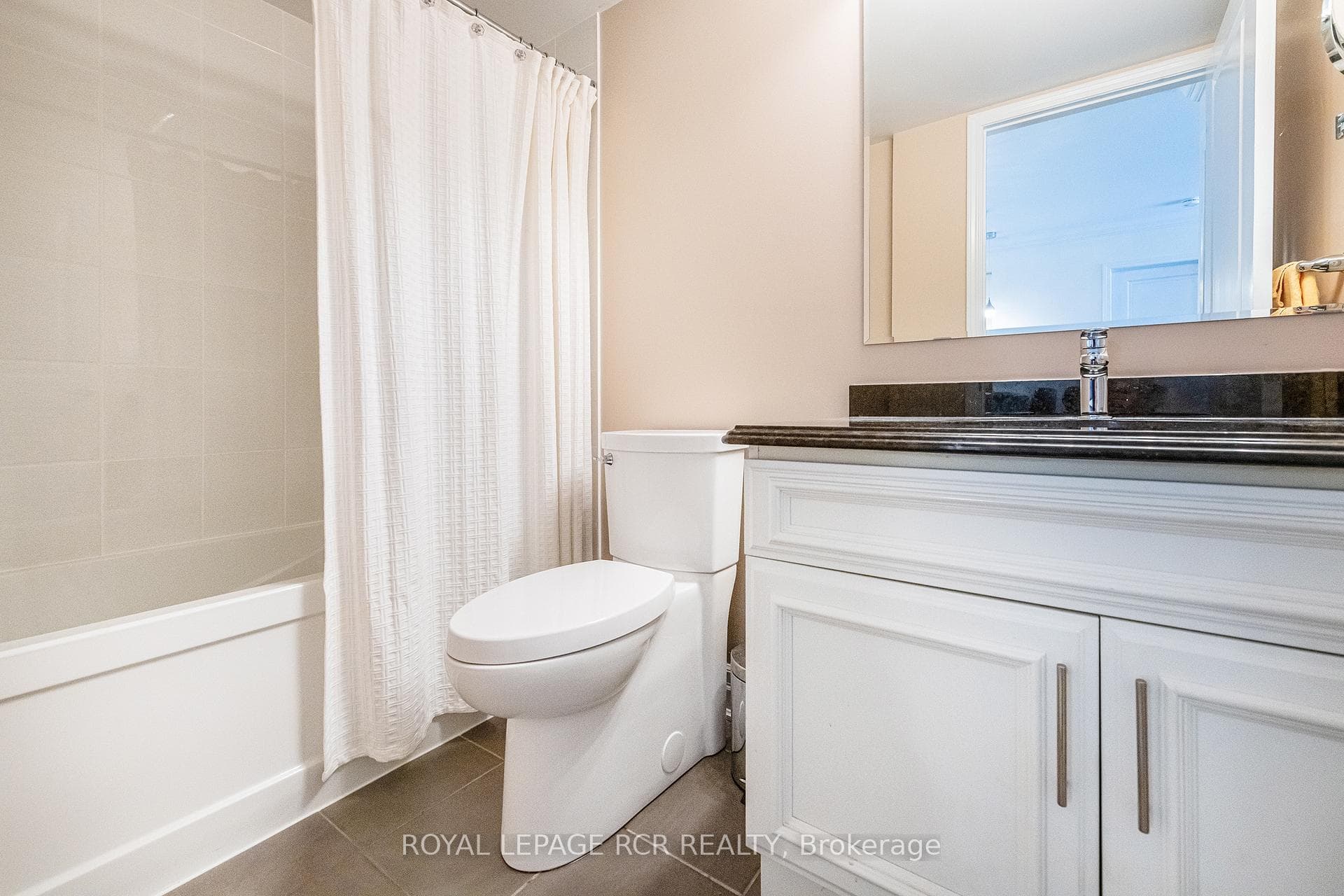 106- 60 Baycliffe Crescent — property photo