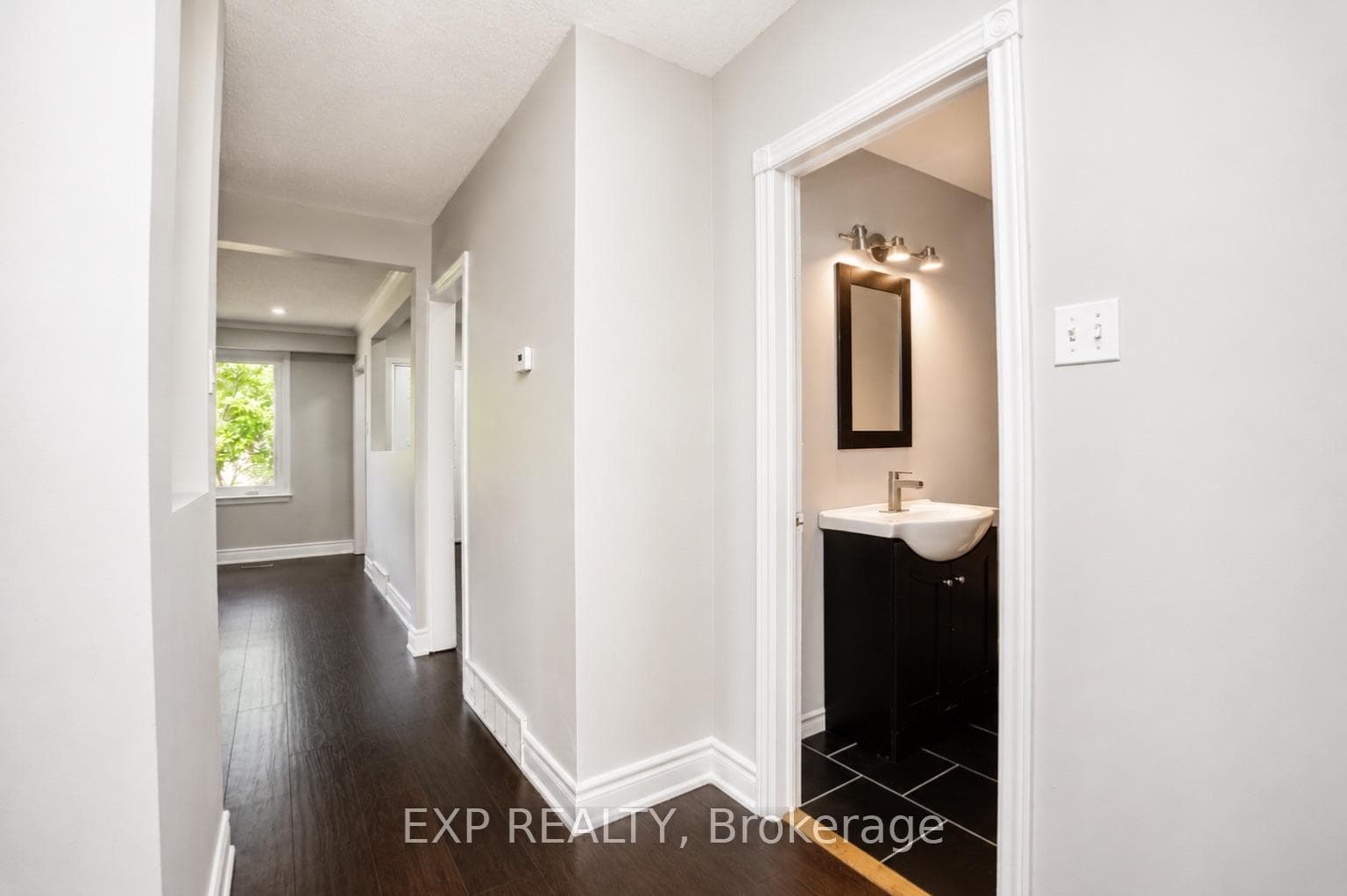 1202 Sun Valley Court — property photo