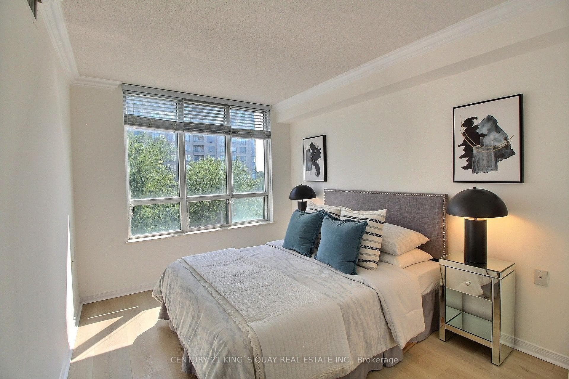 708- 2628 Mccowan Road — property photo
